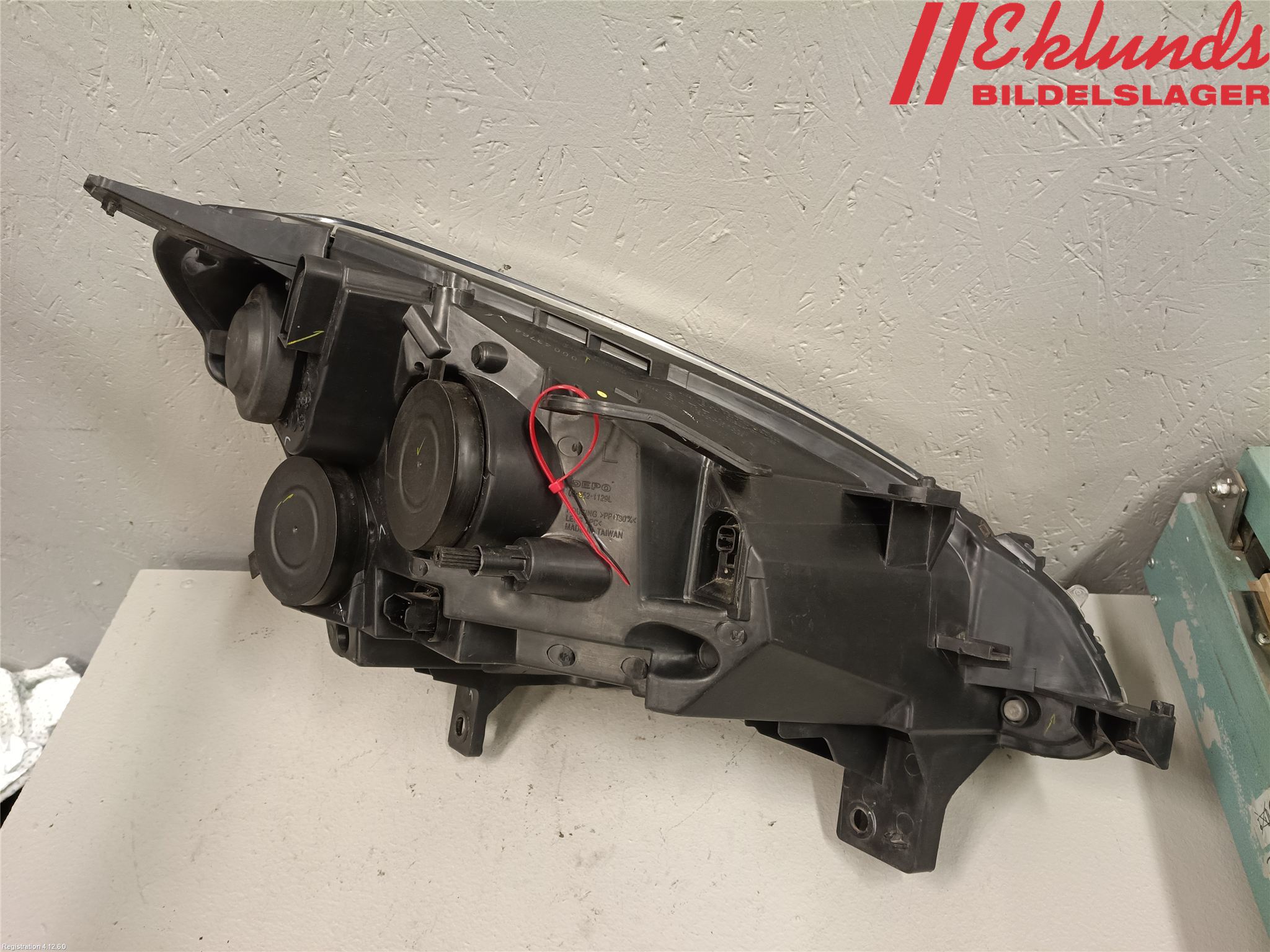 Citroen BERLINGO 08-18 Strålkastare Vänster