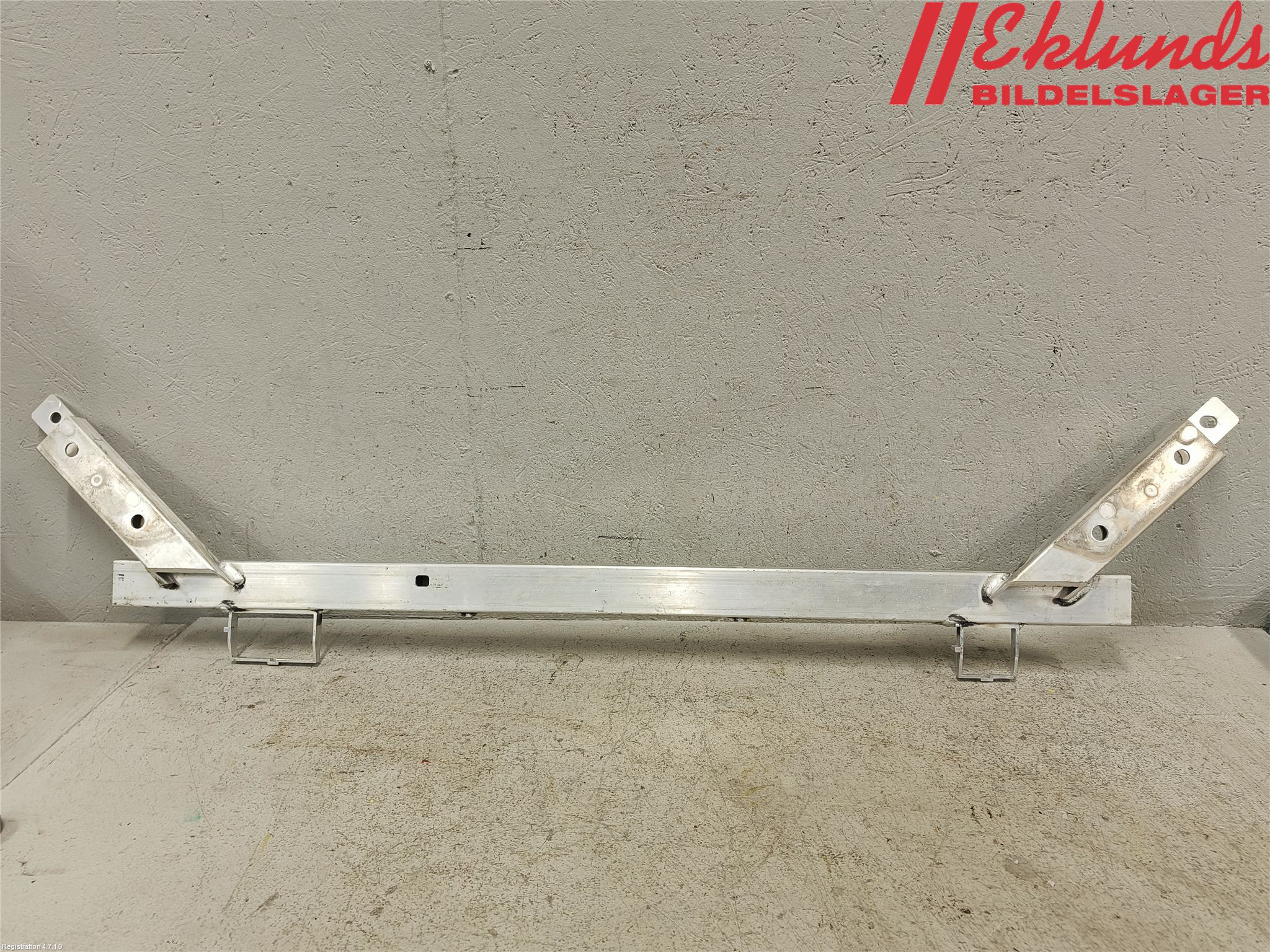 Volvo V90 CROSS COUNTRY 17->> Frontplåt