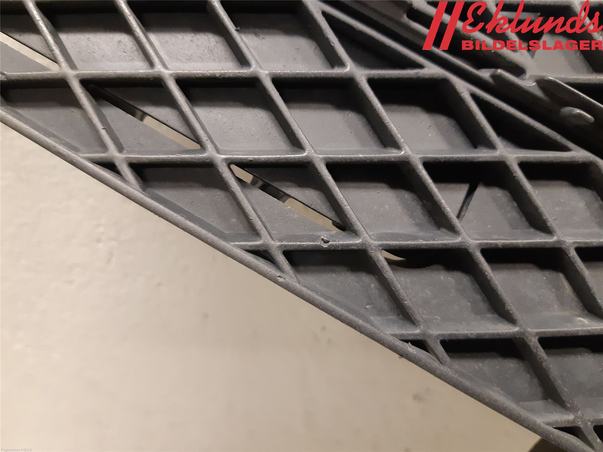 BMW 5 E60/61 Sed/Tou 02-10 Stöt Utfyllnad-List-Grill