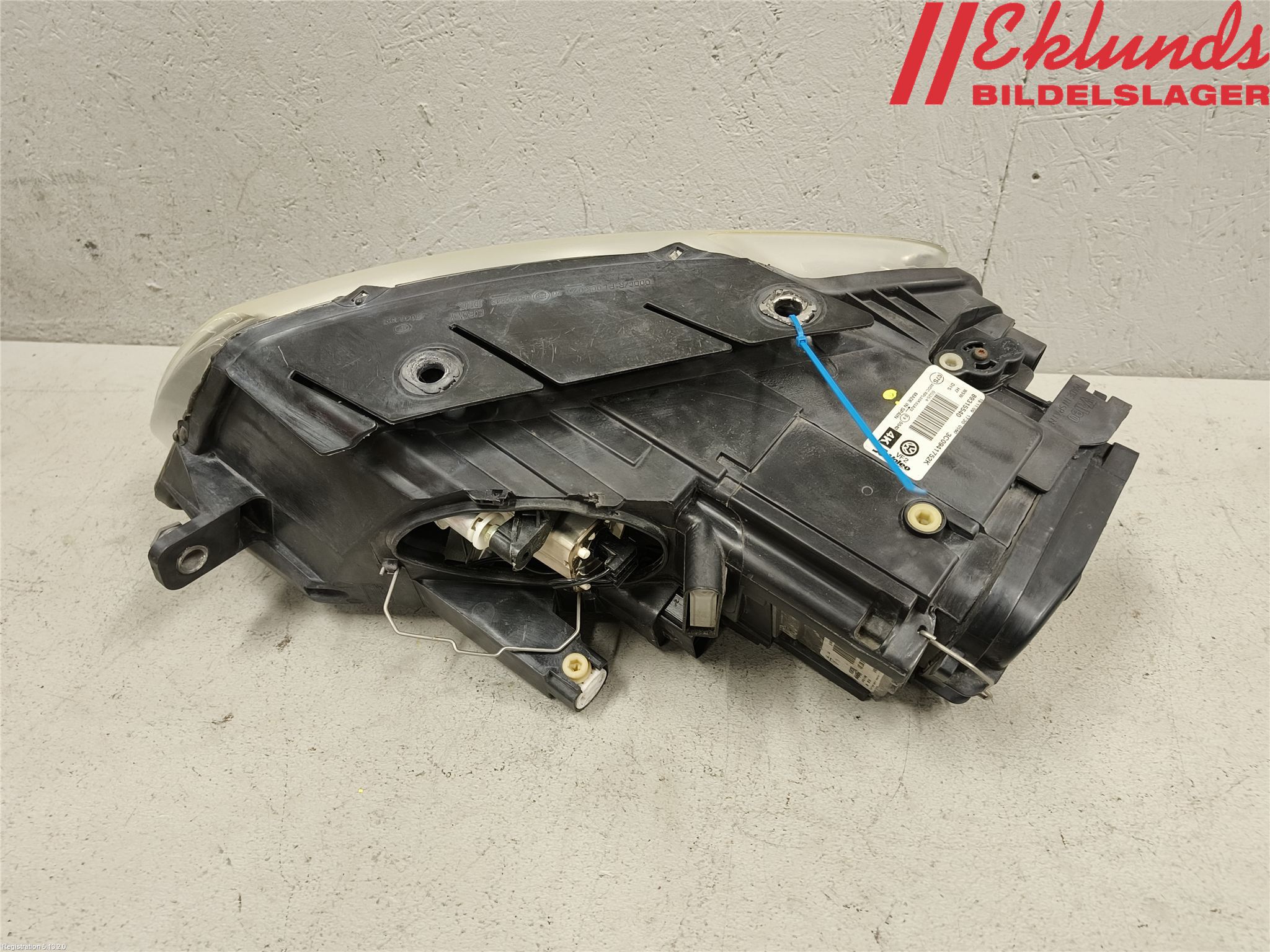 Volkswagen VW PASSAT 05-11 Strålkastare Höger