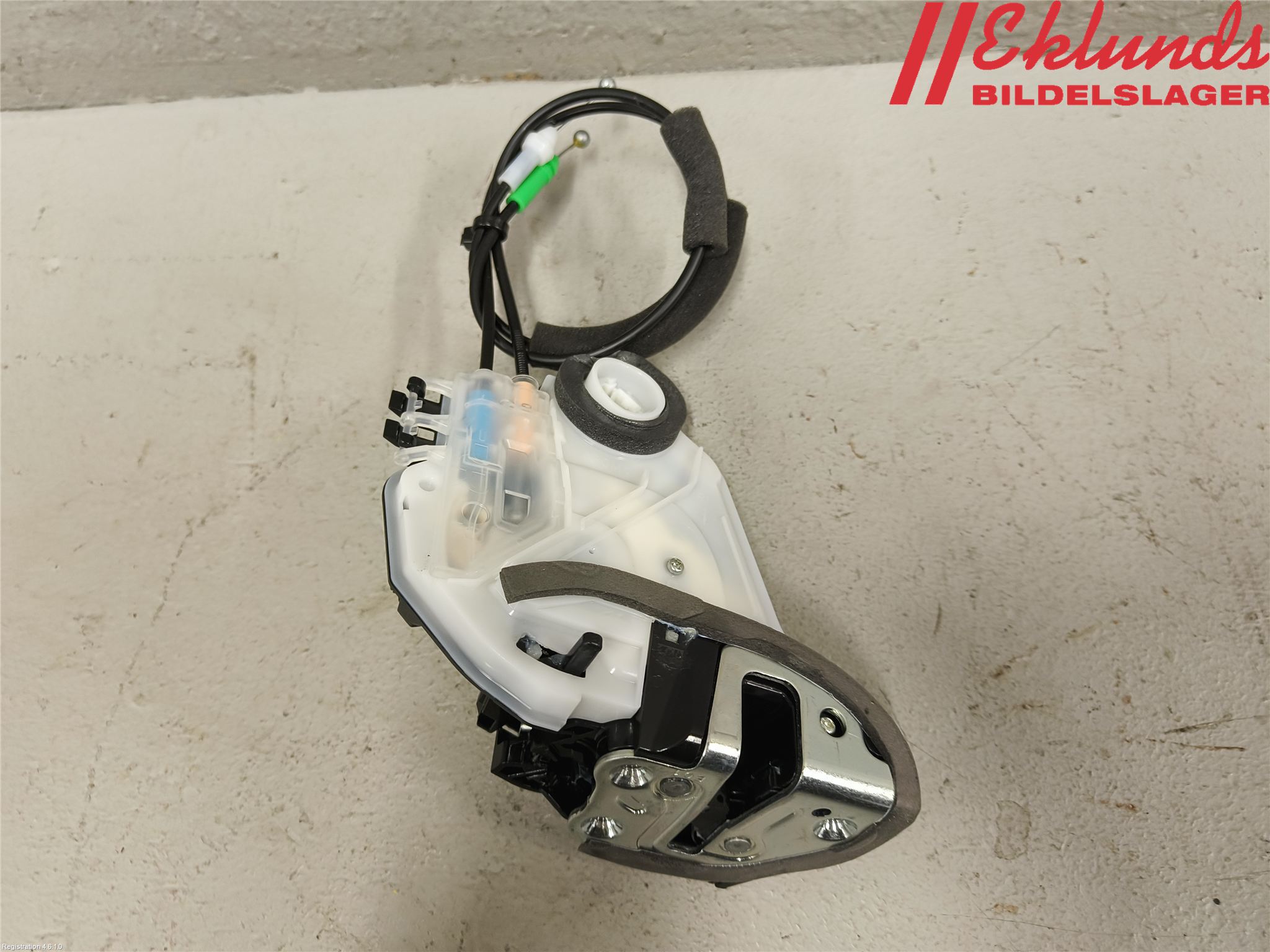 Toyota RAV4 19- Låskista-Dörrlås