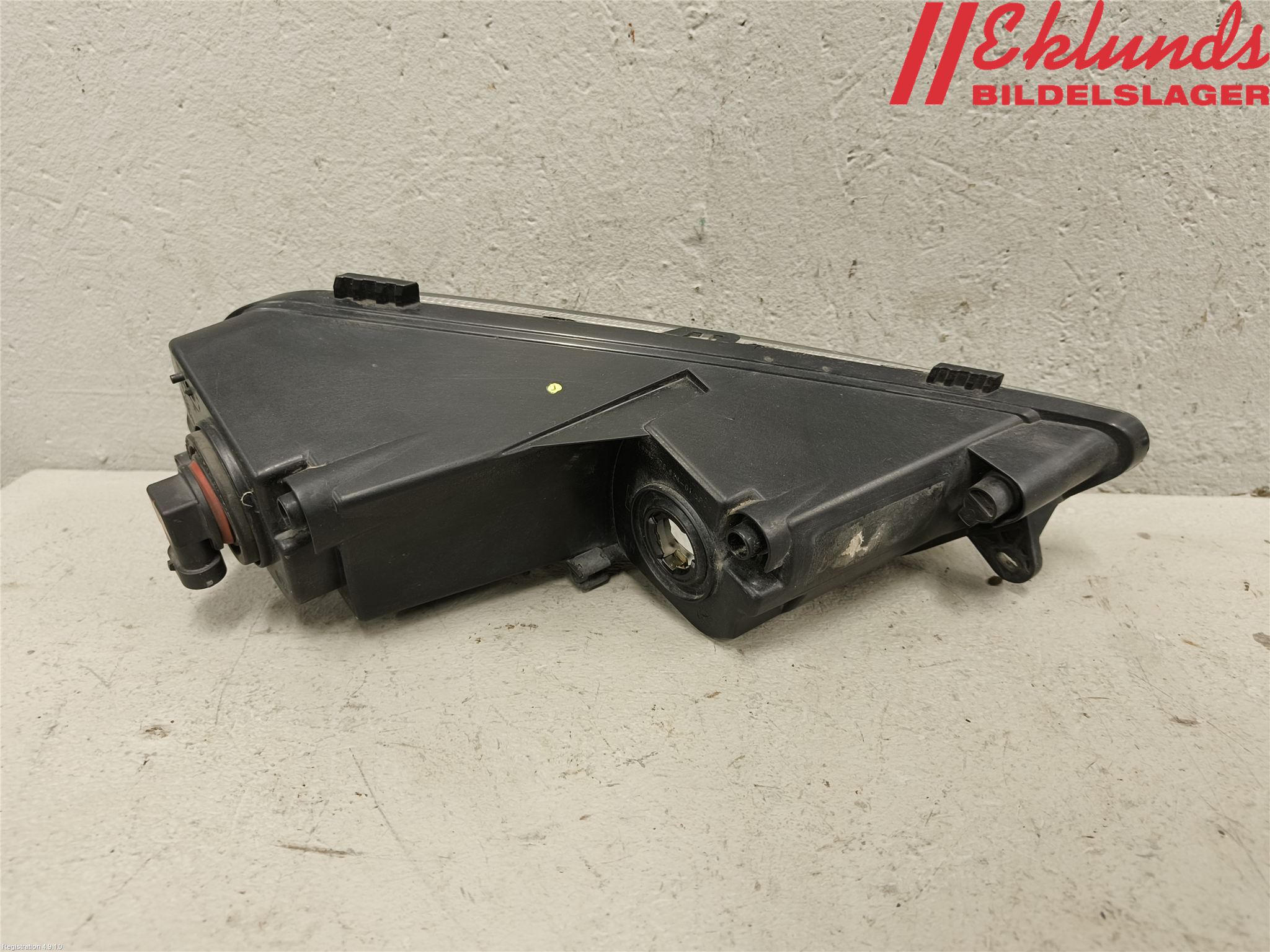 Volkswagen VW PASSAT 11-14 Dimljus-Varselljus Fram
