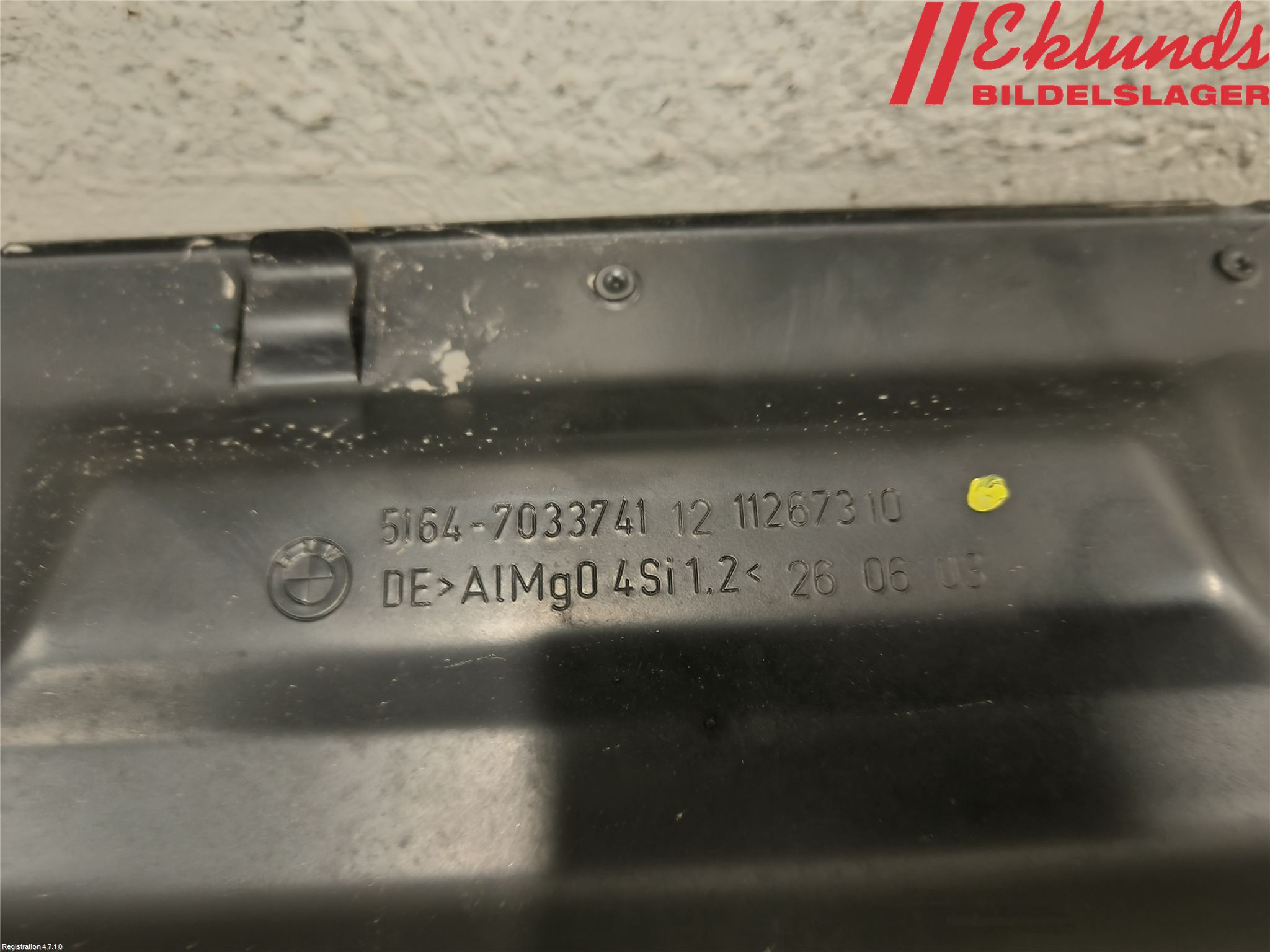 BMW 5 E60/61 Sed/Tou 02-10 Frontplåt