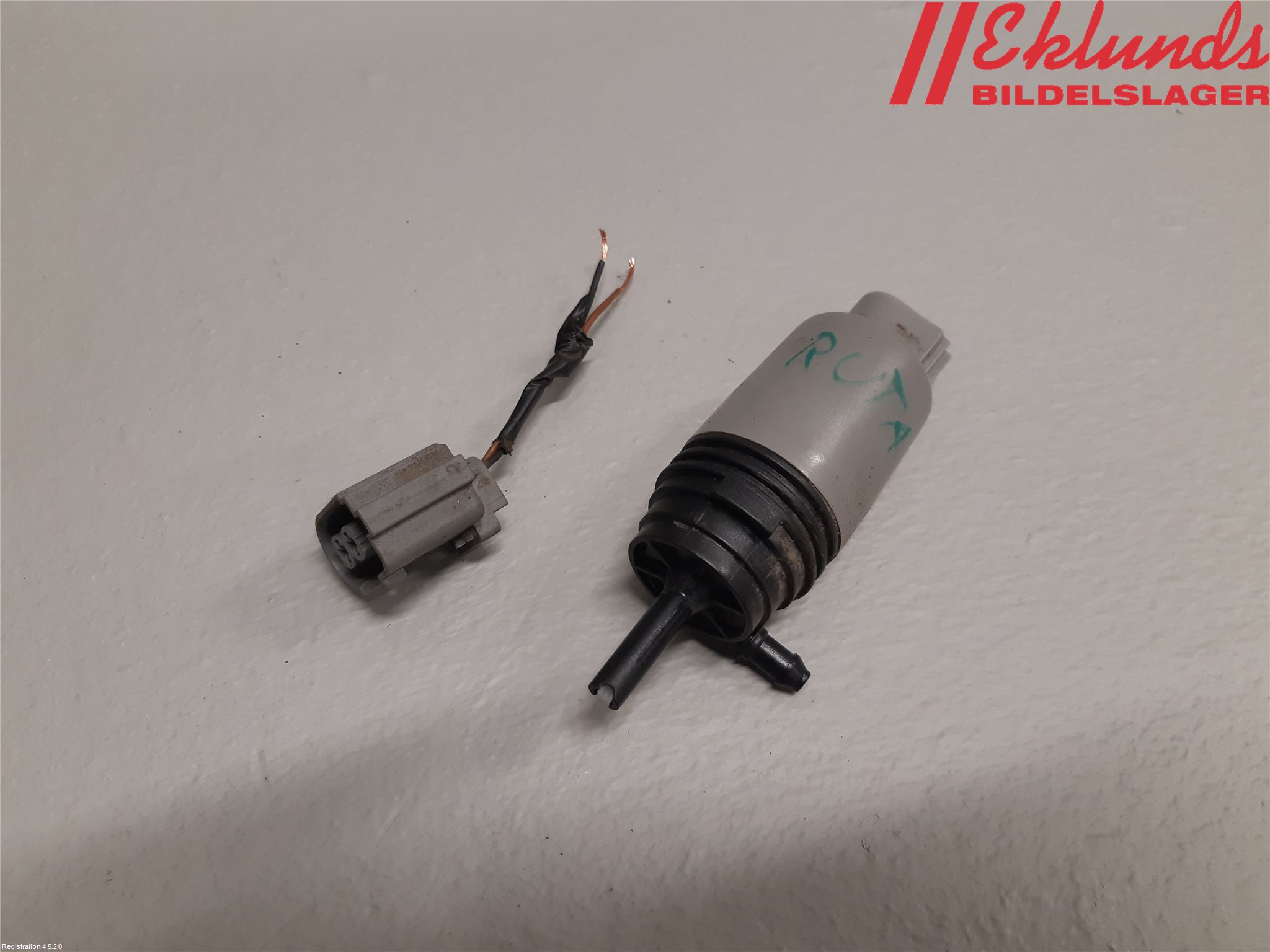 BMW 3 E90/91 SED/TOU 05-12 Spolarpump Baklucka