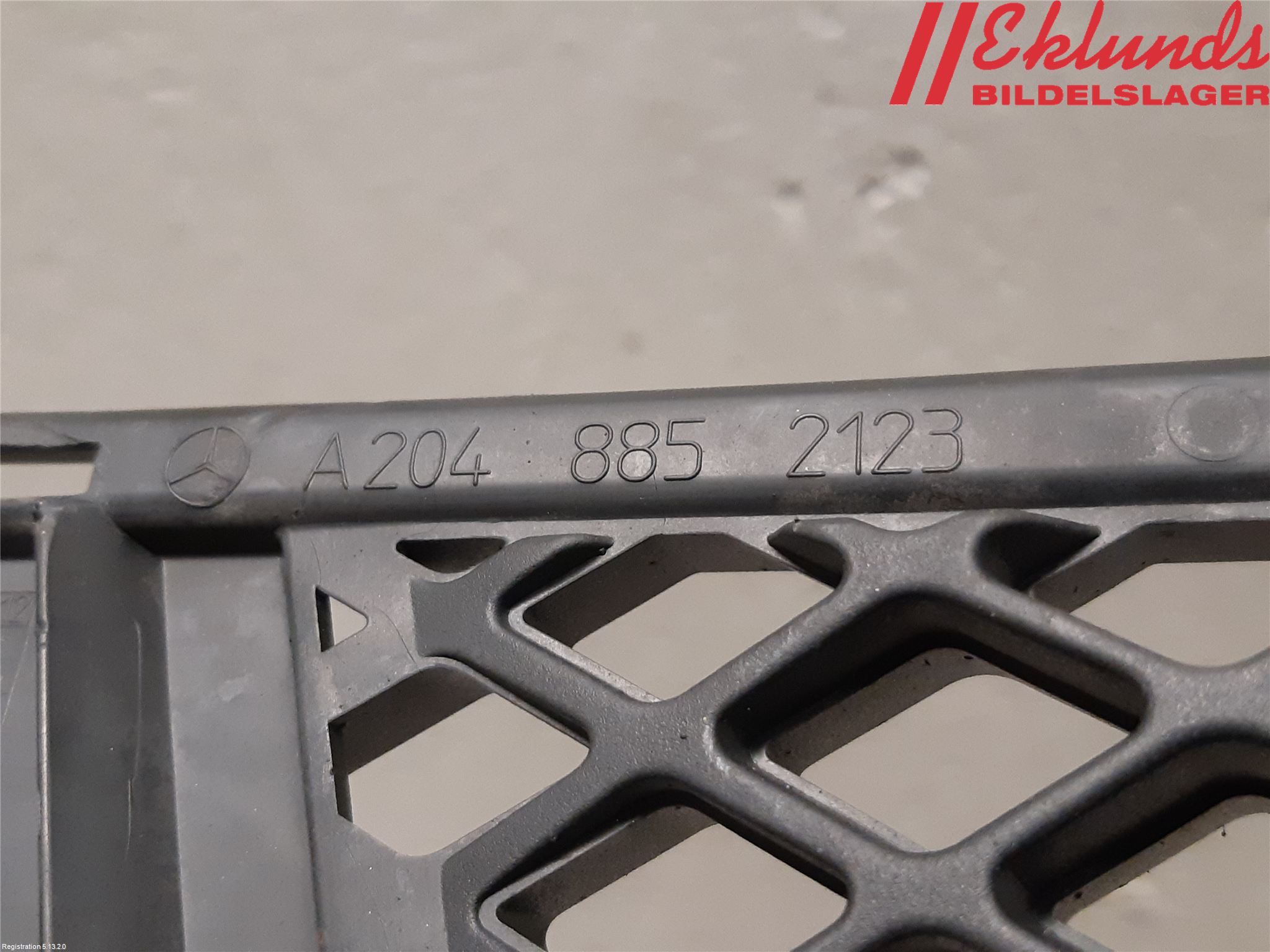 Mercedes-Benz MB C-KLASS (W204) 07-15 Stöt Utfyllnad-List-Grill