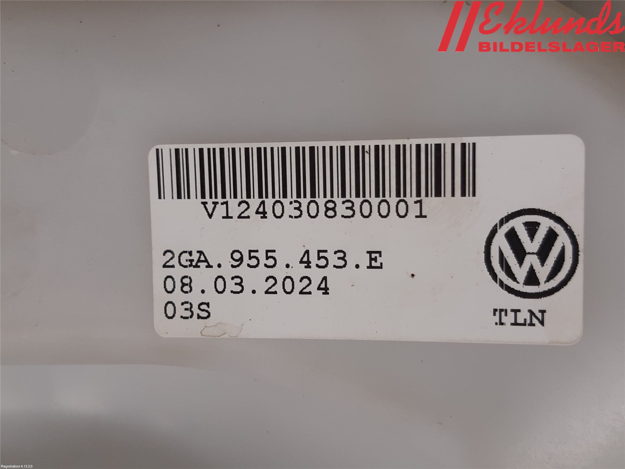 Volkswagen VW T-ROC 18- Spolartank Vindruta