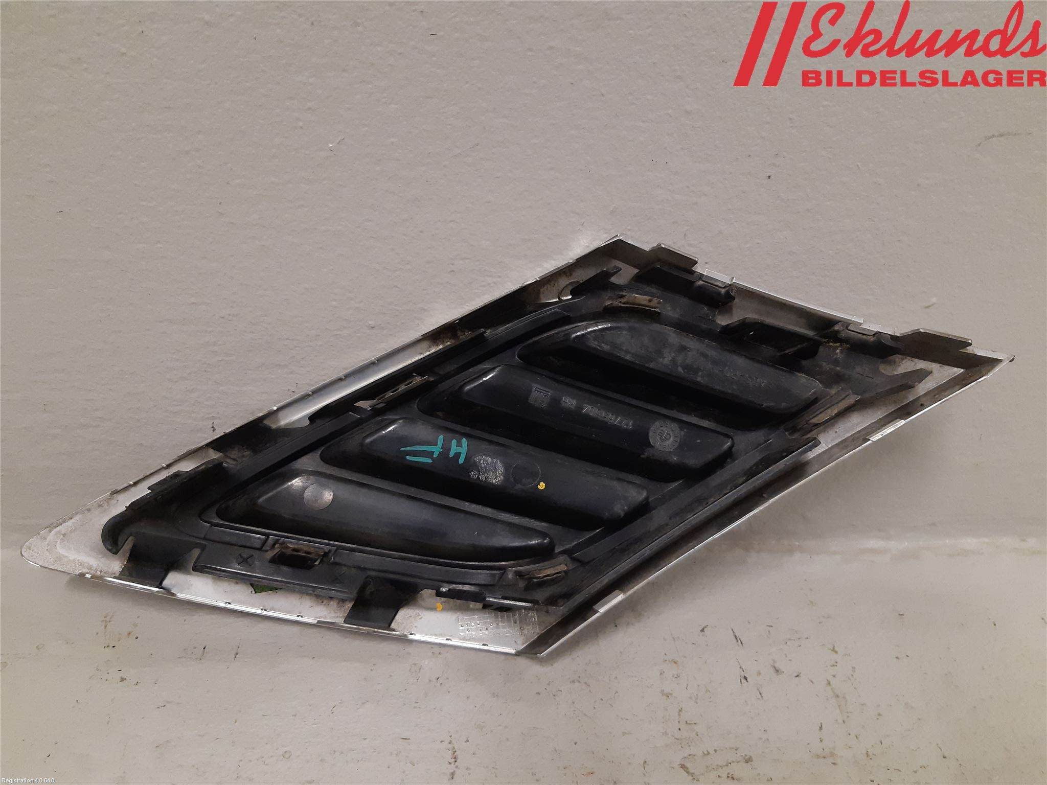 Saab 9-3 VER2/VER3 08-15 Grilldel Höger