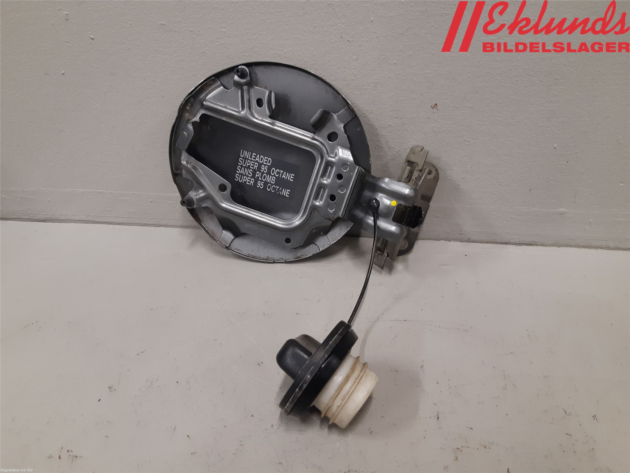 Nissan NOTE E12 14-20 Tanklucka