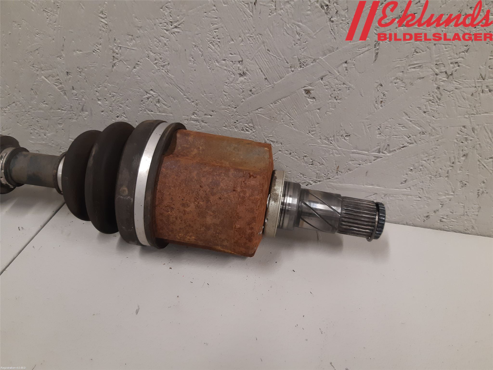 Nissan X-TRAIL 14-21 Drivaxel Fram Vänster