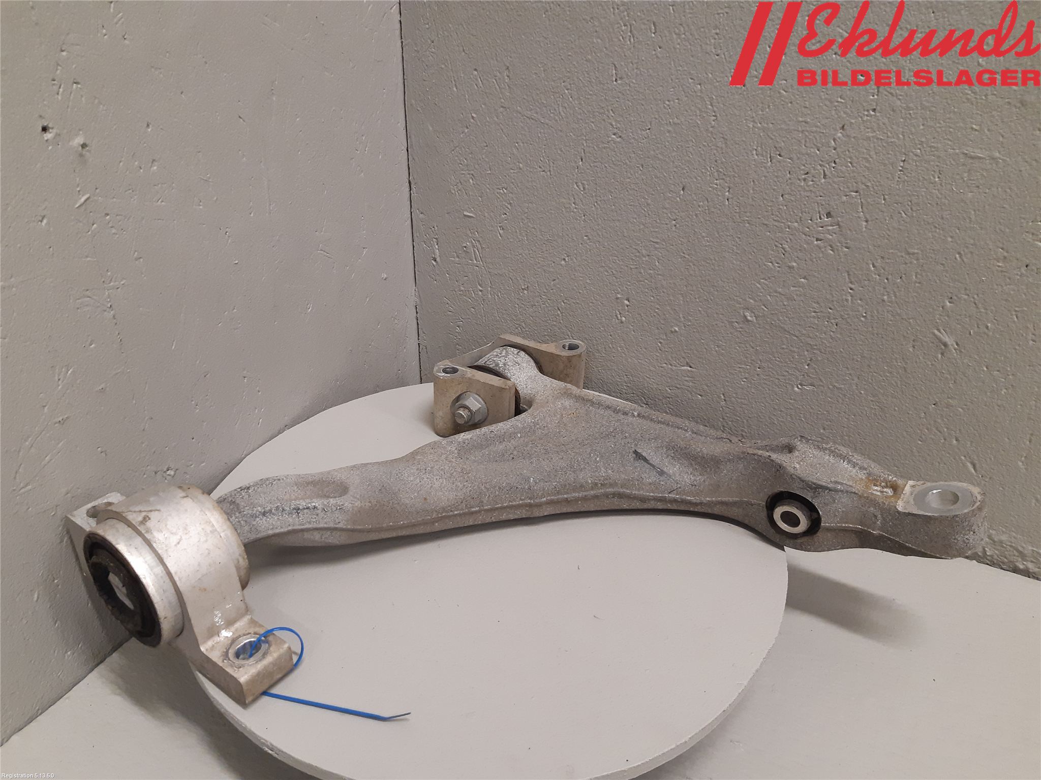 Volvo V90 17->> Bärarm Fram Undre Hö