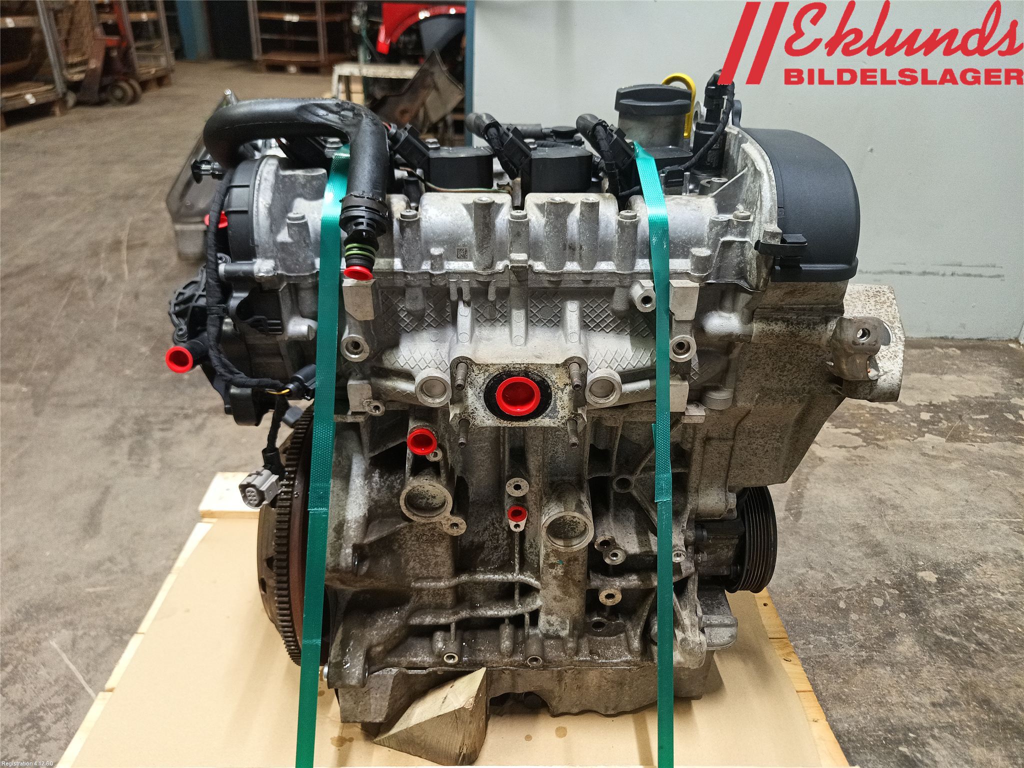 Volkswagen VW TOURAN 16- Motor Bensin