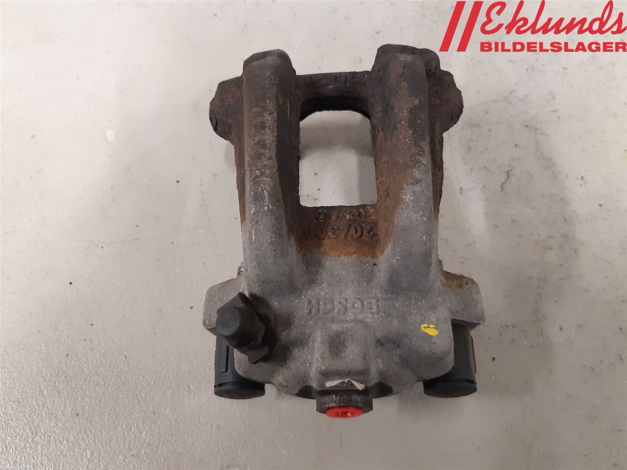BMW 3 F30/F31/F80 12-19 Bromsok Bak Vänster