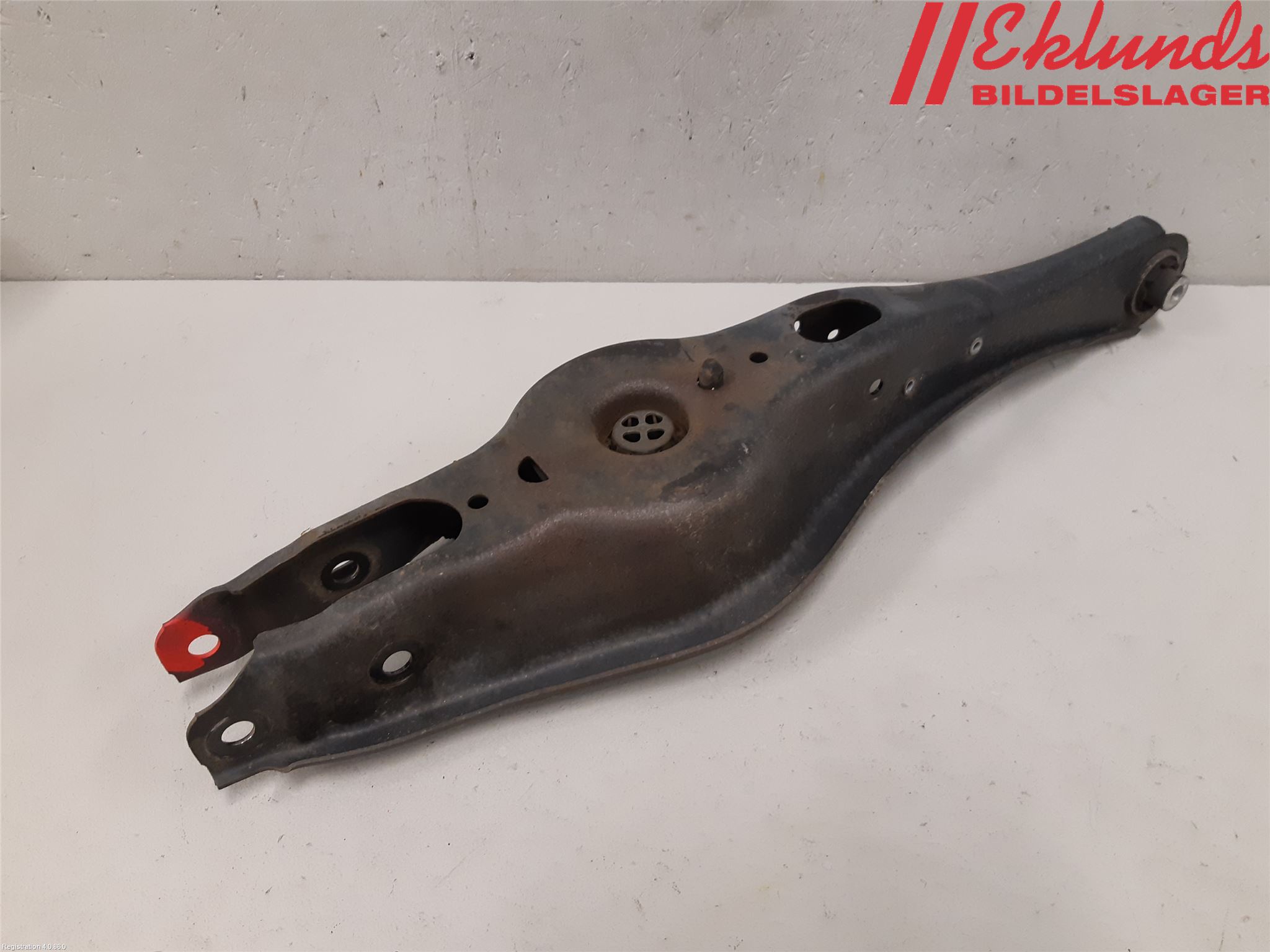 Seat TARRACO 19- Bärarm Bak Vänster