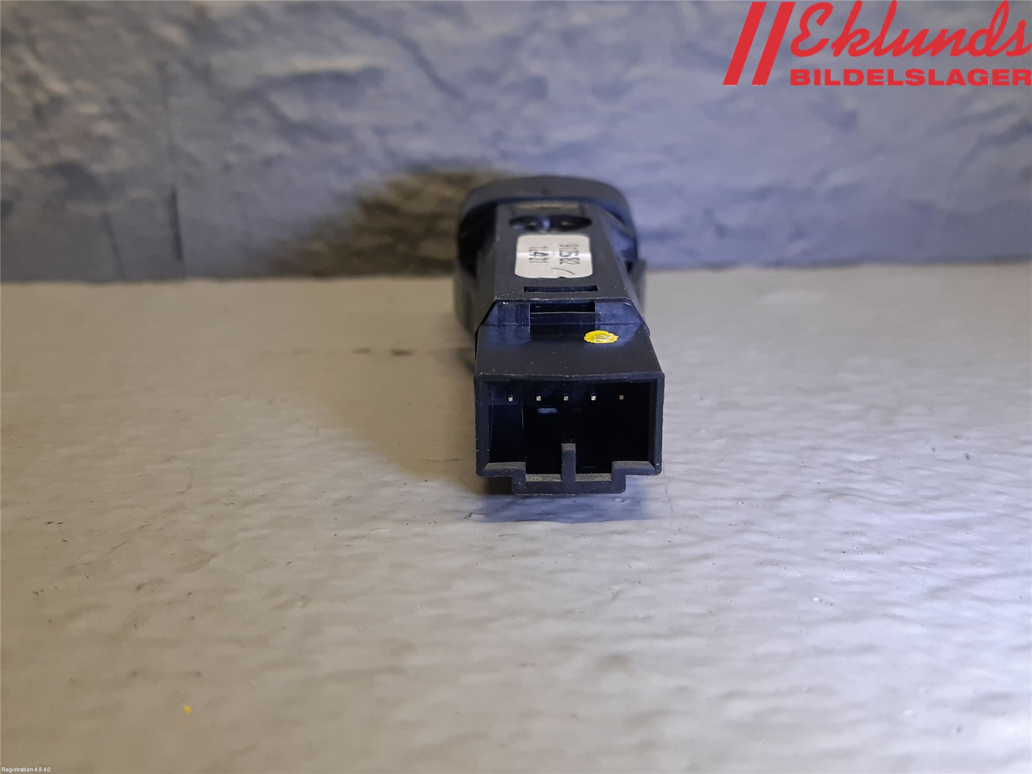 Volvo V40 12-19 Strömställare Varnings