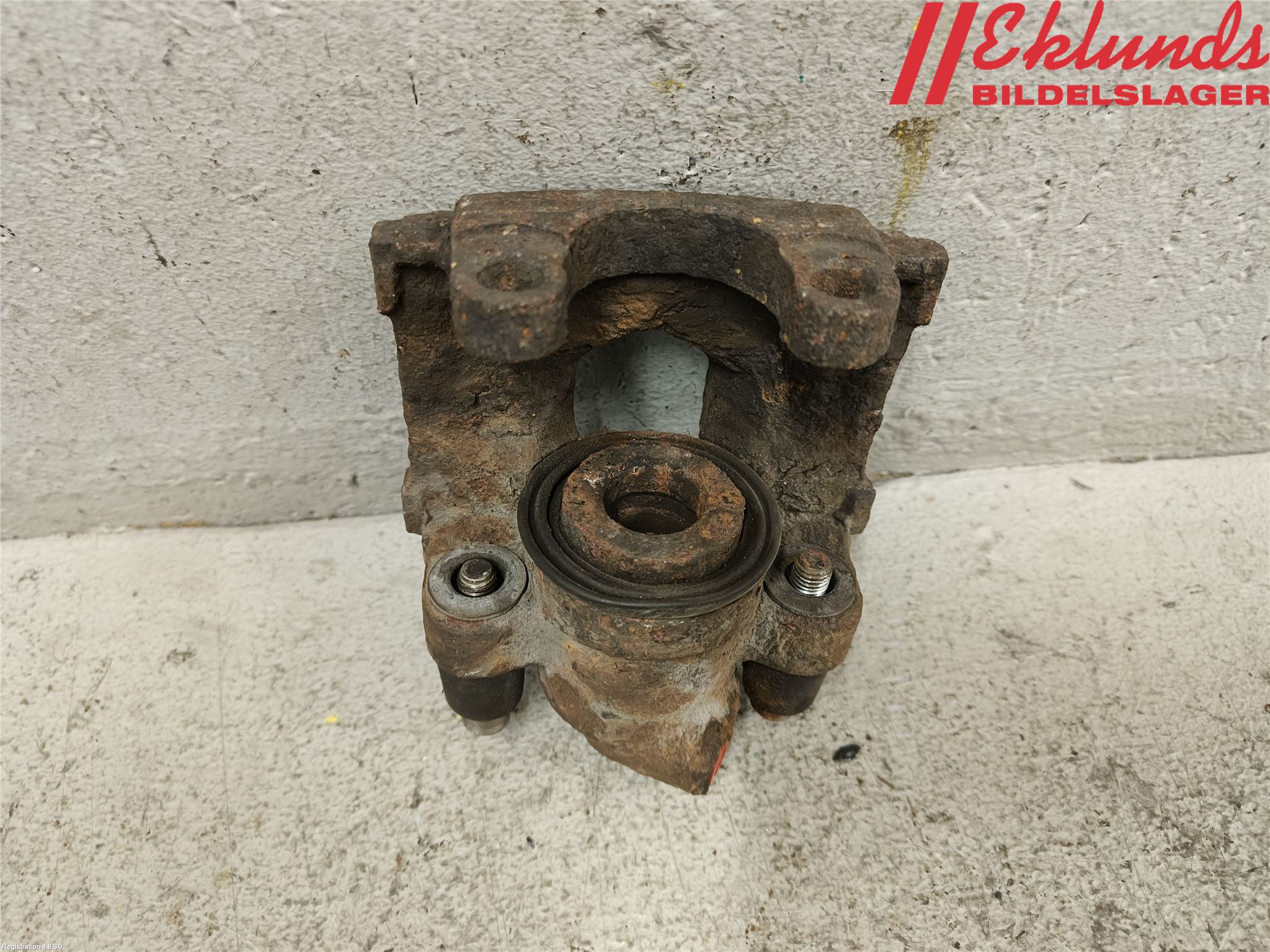 BMW 5 E34      88-96 Bromsok Bak Höger