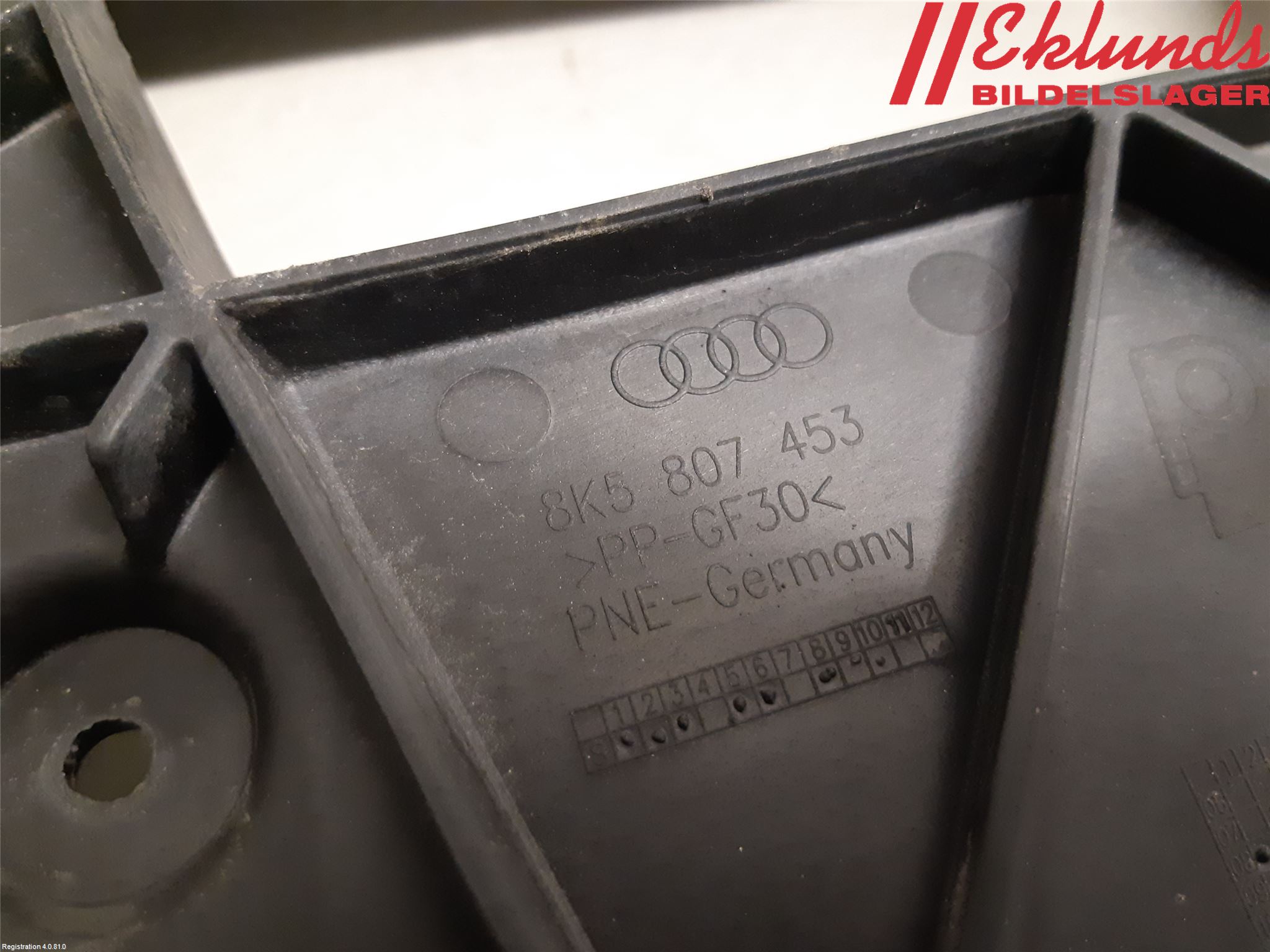 Audi A4/S4 08-11 Stötfångarfäste Bak Vä