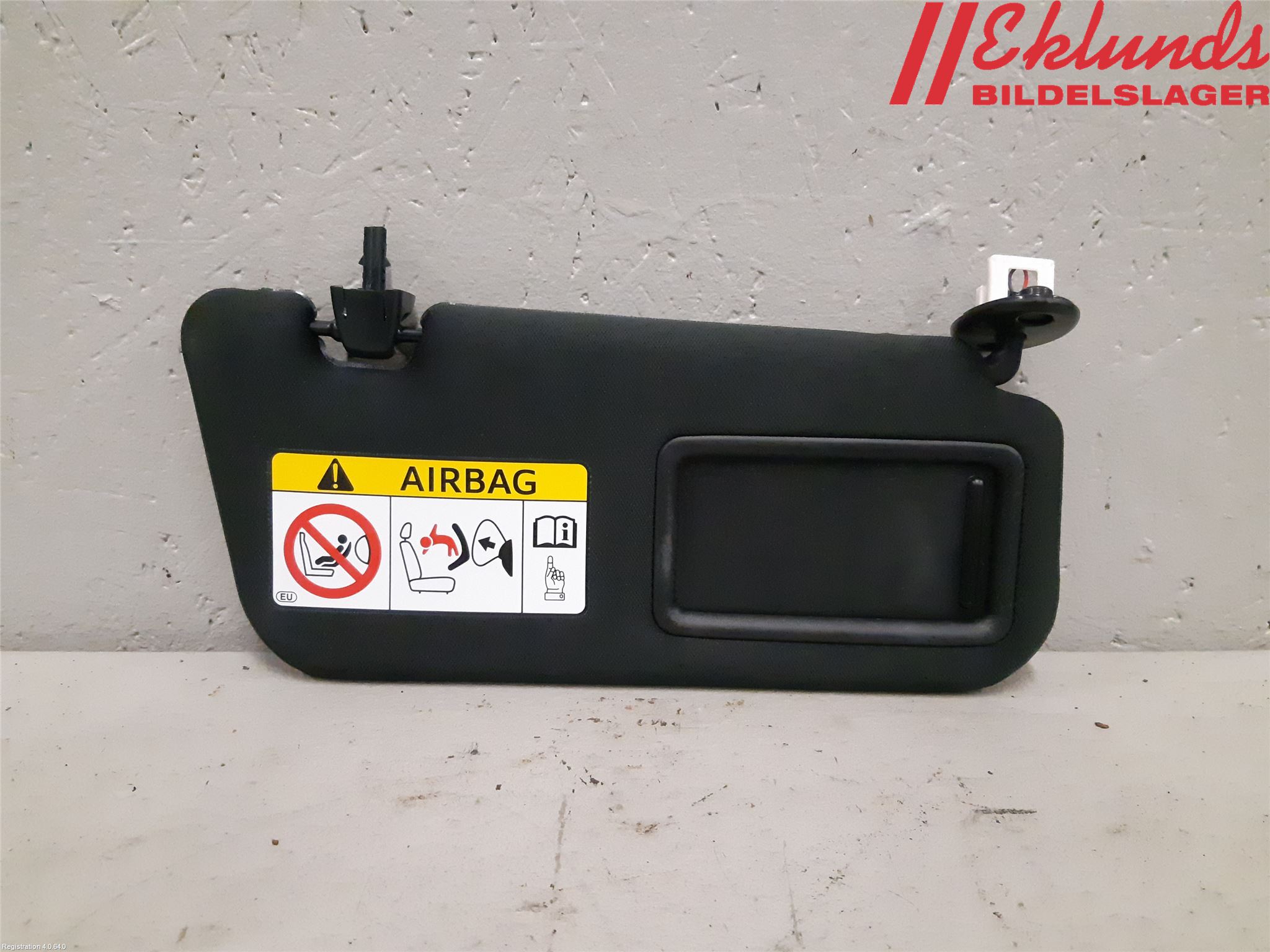 Lexus UX/300e 19- Solskydd