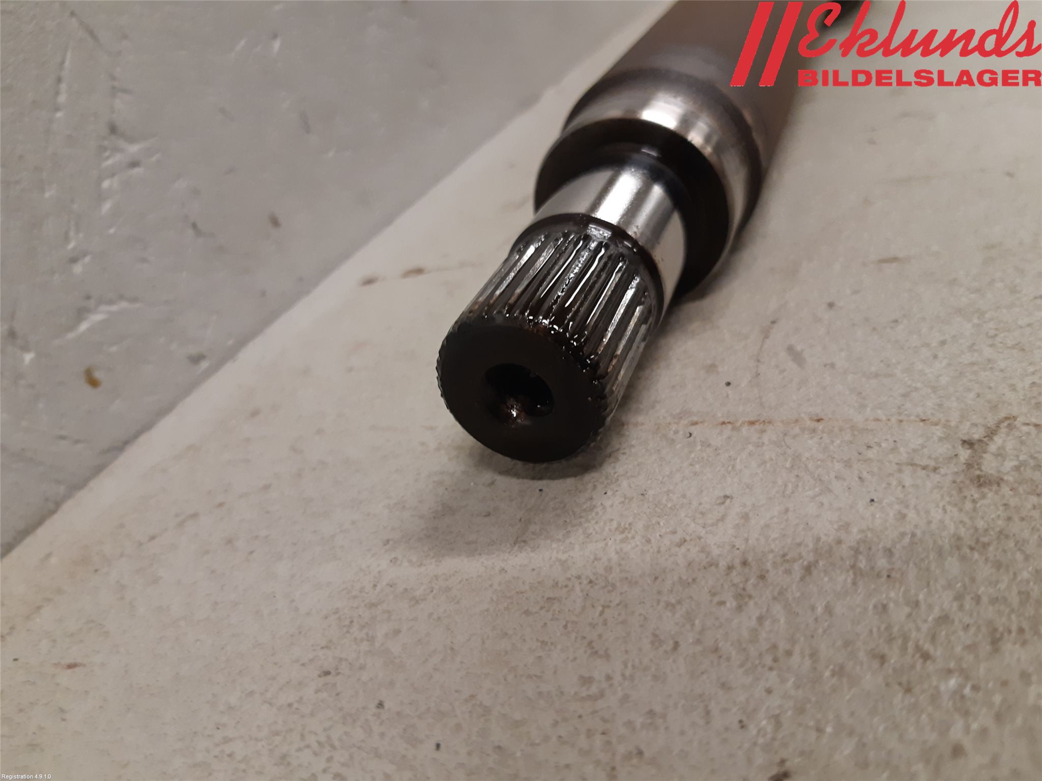 Ford FOCUS 15-18 Drivaxel Fram Höger