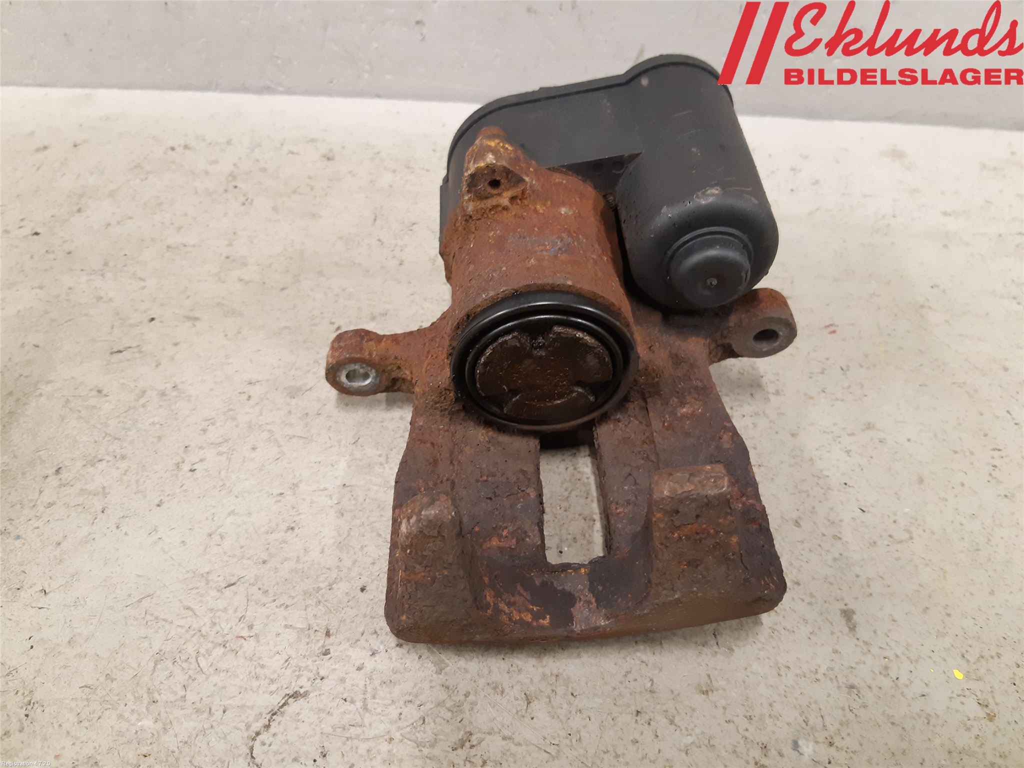 Volkswagen VW PASSAT 11-14 Bromsok Bak Höger