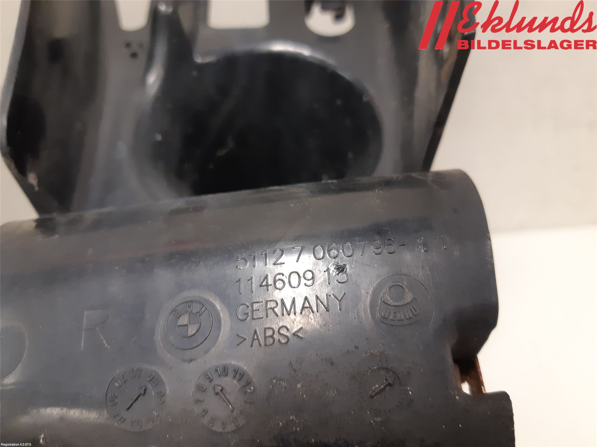 BMW 5 E60/61 Sed/Tou 02-10 Stötfångarfäste Bak Hö