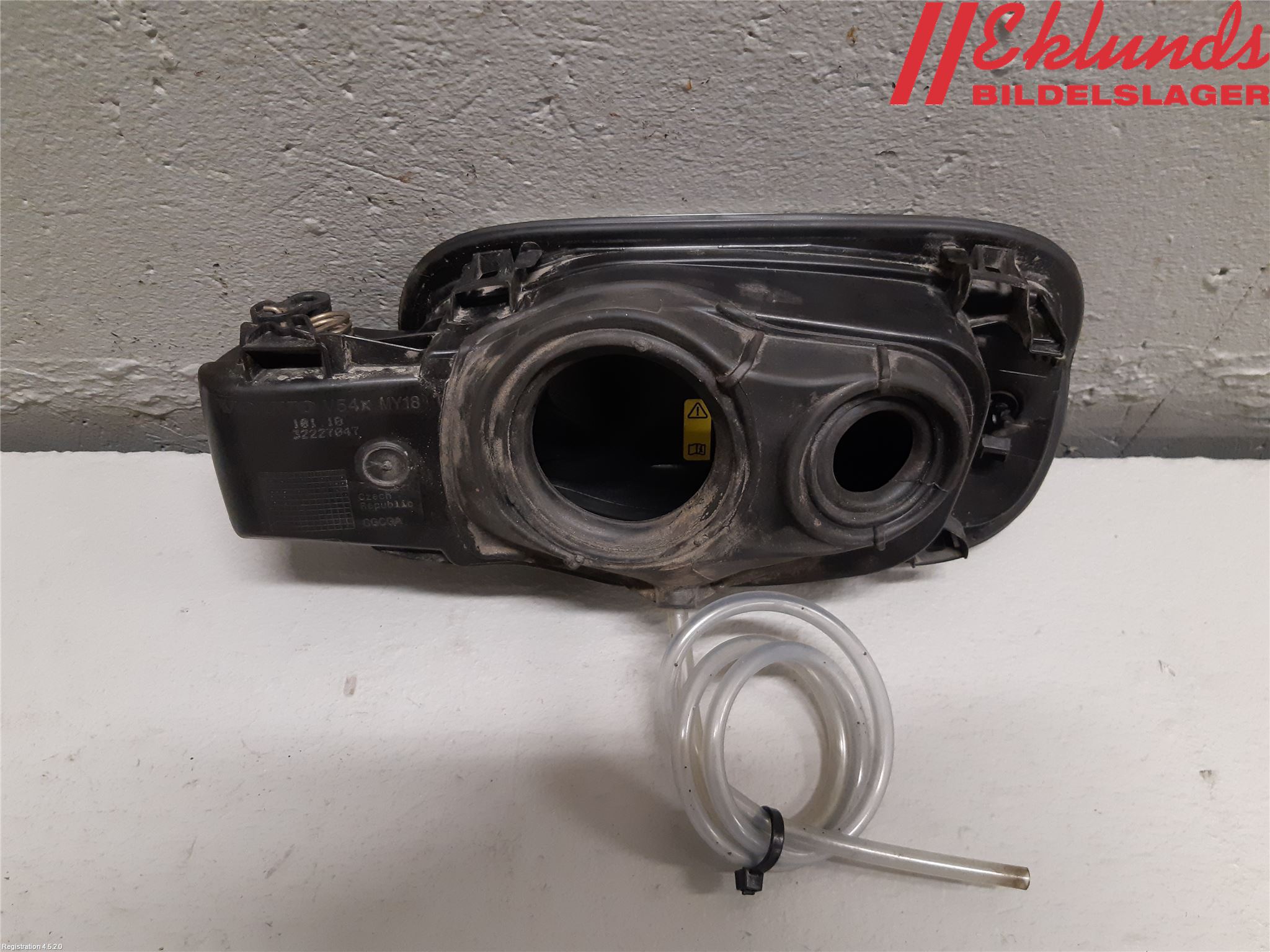 Volvo V90 17->> Tanklucka