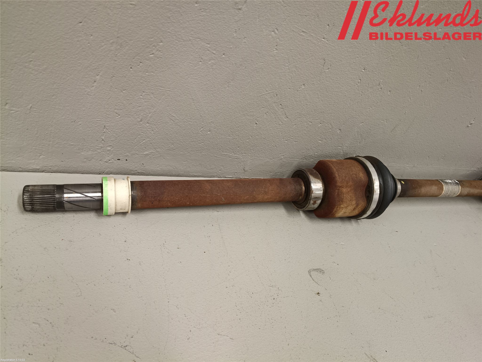 Nissan NV400 12-24 Drivaxel Fram Höger