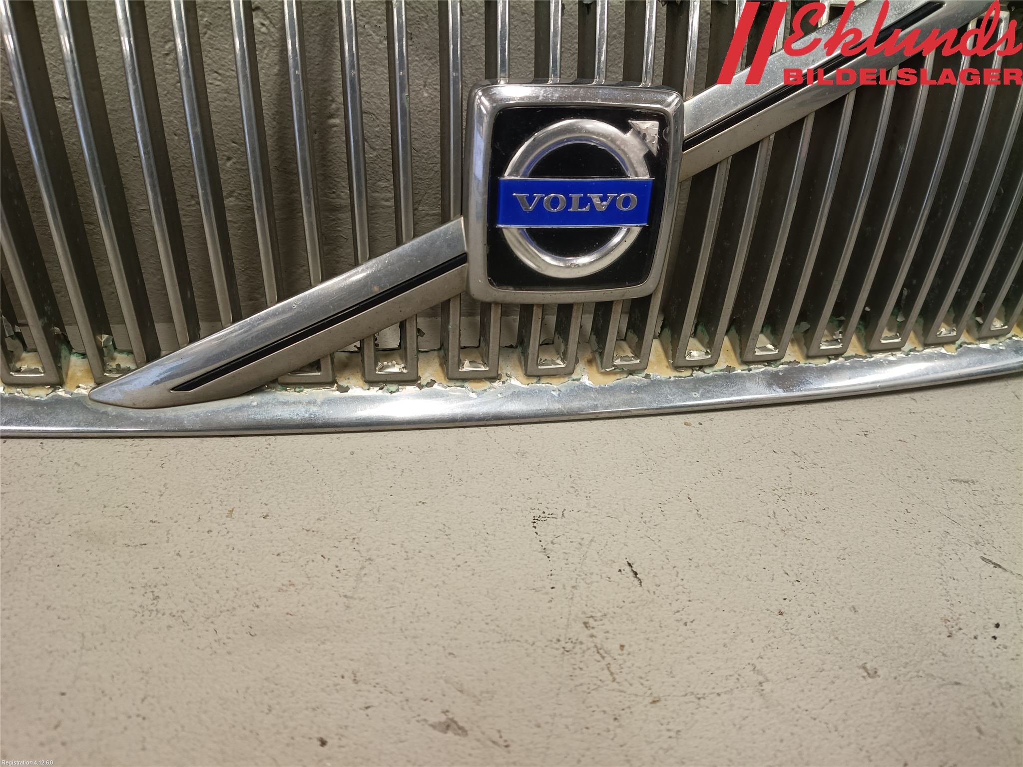 Volvo V70 00-04 Grill Komp