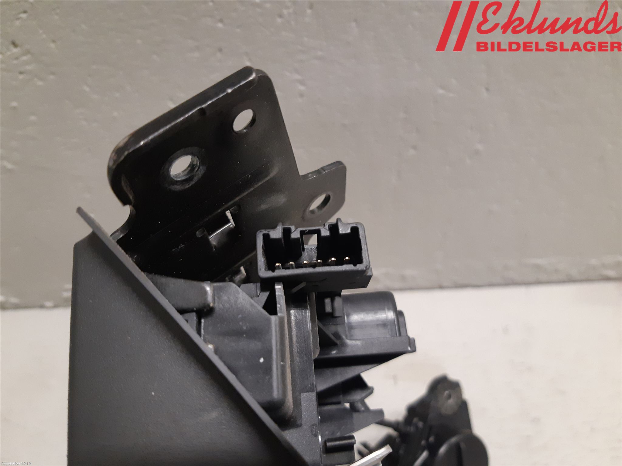 Volvo V60 19- Låskista Baklucka