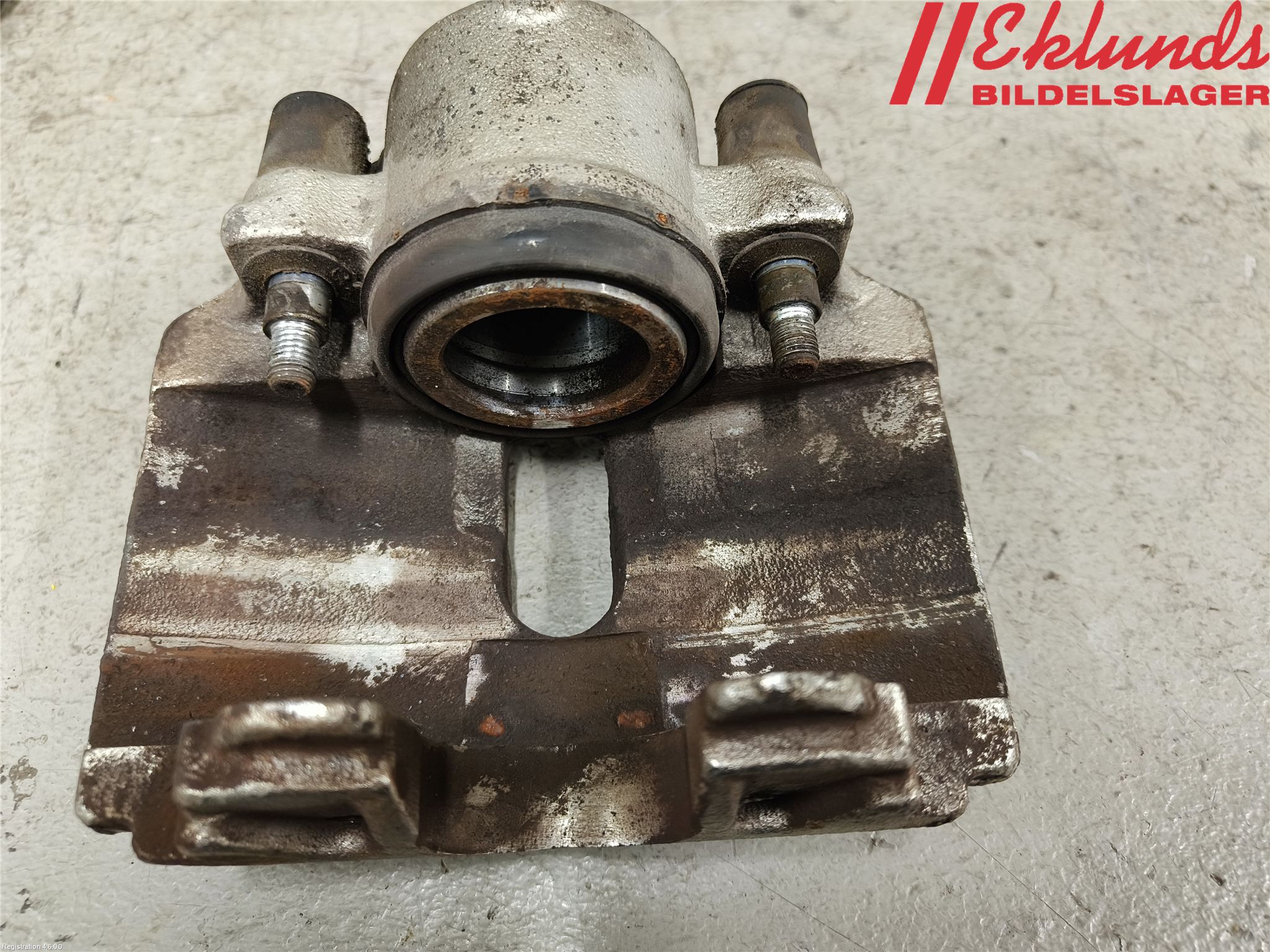 Volkswagen VW PASSAT 05-11 Bromsok Fram Vänster