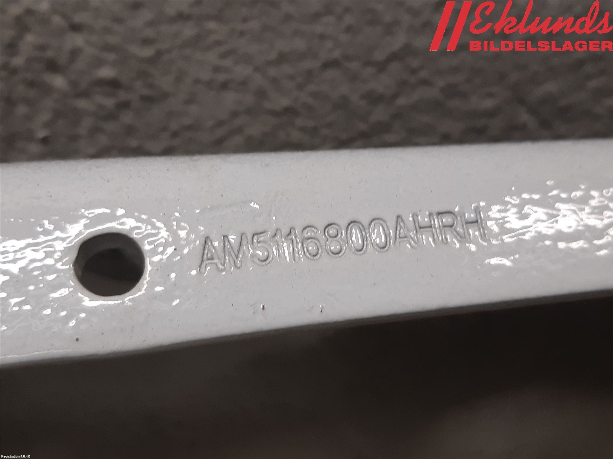 Ford TRANSIT/TOURNEO CONNECT 13-22 Huvgångjärn