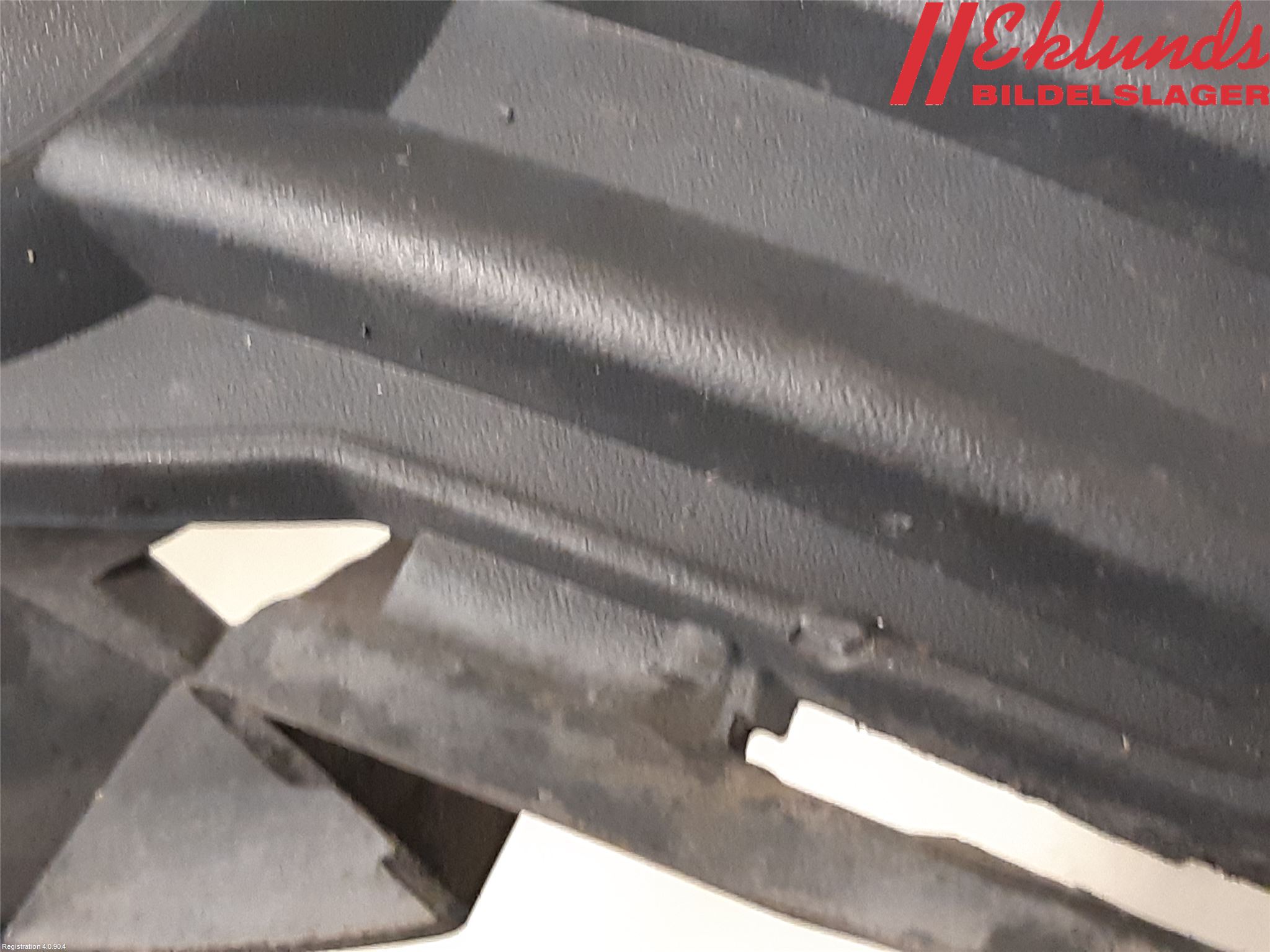 Mercedes-Benz MB C-KLASS (W204) 07-15 Dimljussarg Fram