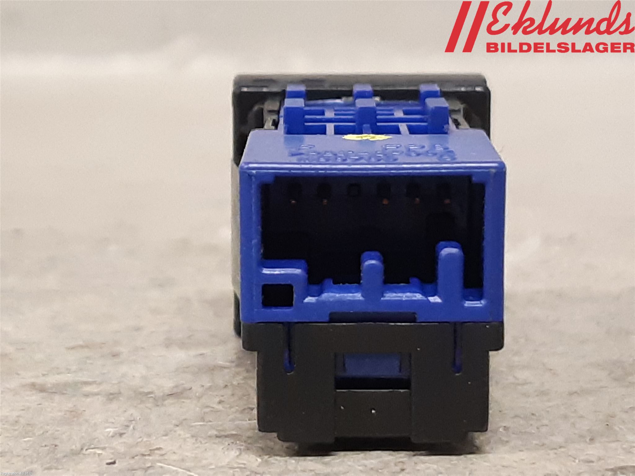 Toyota COROLLA 19- Strömställare Övrigt