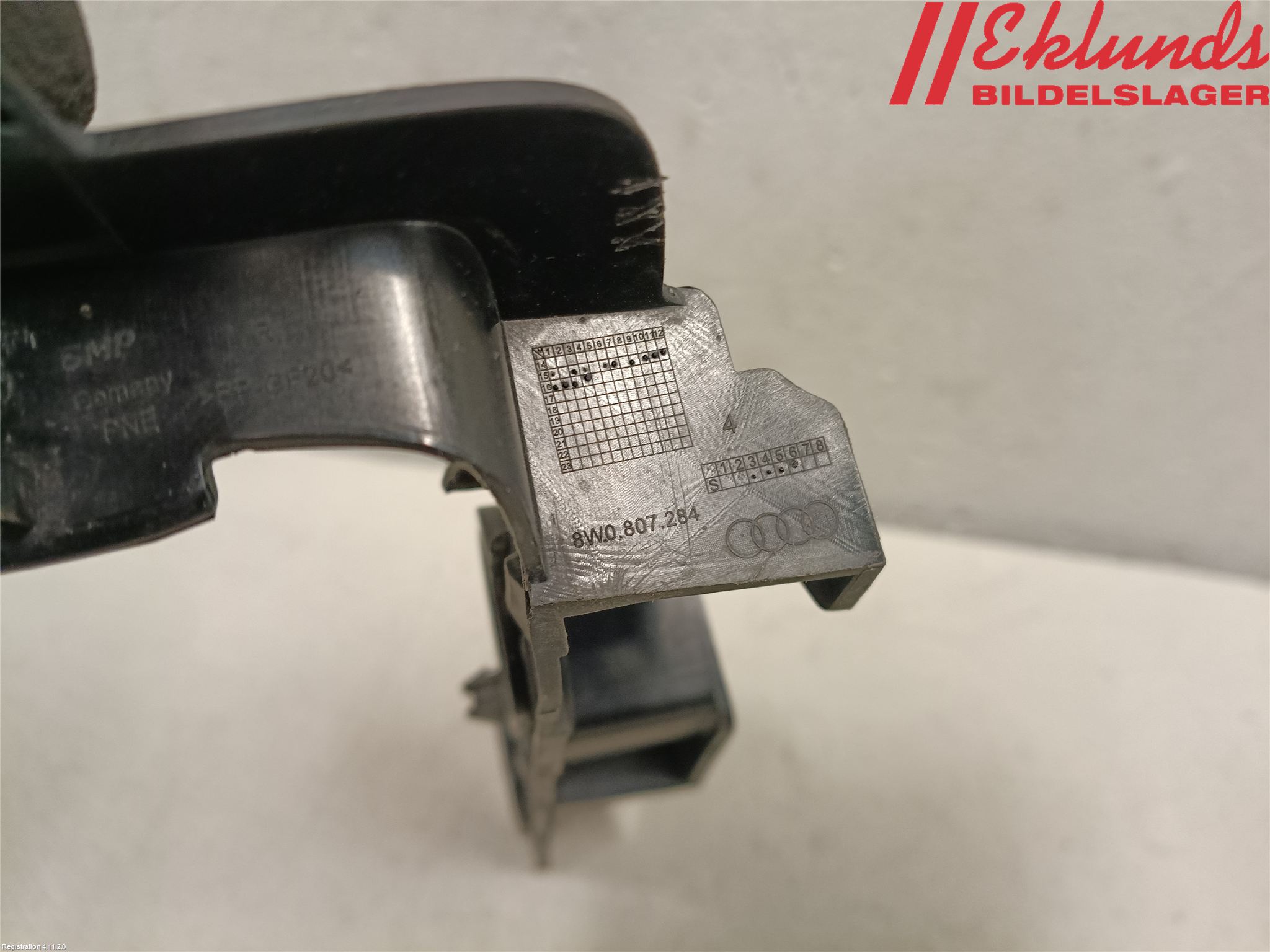 Audi A4/S4 B9 16-19 Stötfångarfäste Fram Hö