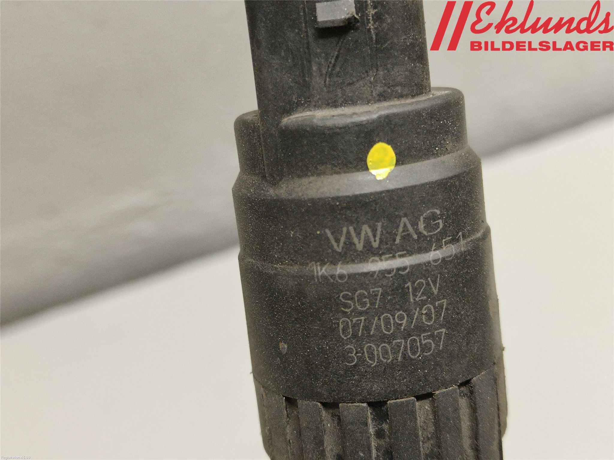 Volkswagen VW GOLF V 04-09 Spolarpump Vindruta