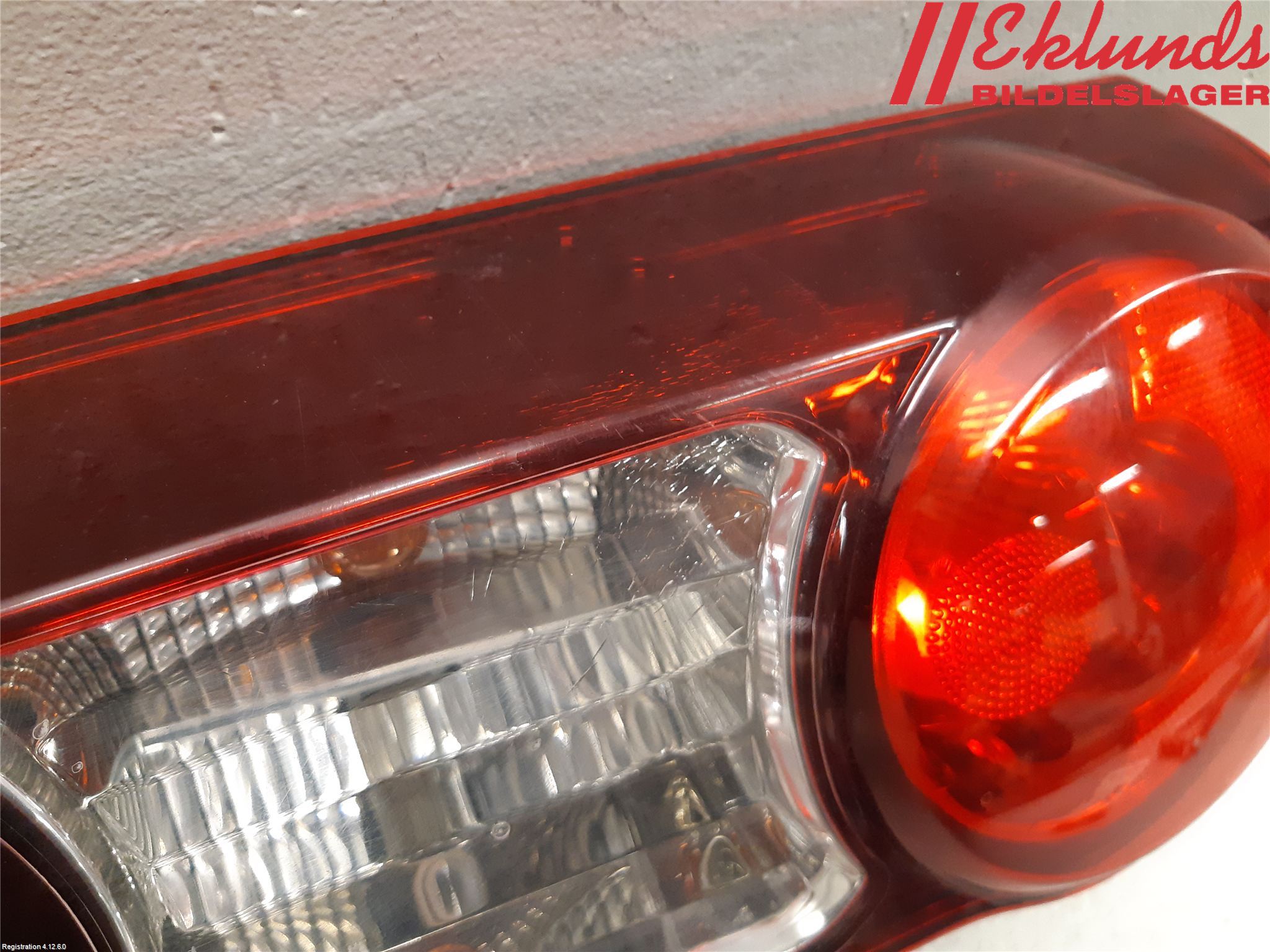 Peugeot PARTNER 16-18 Bakljus Höger