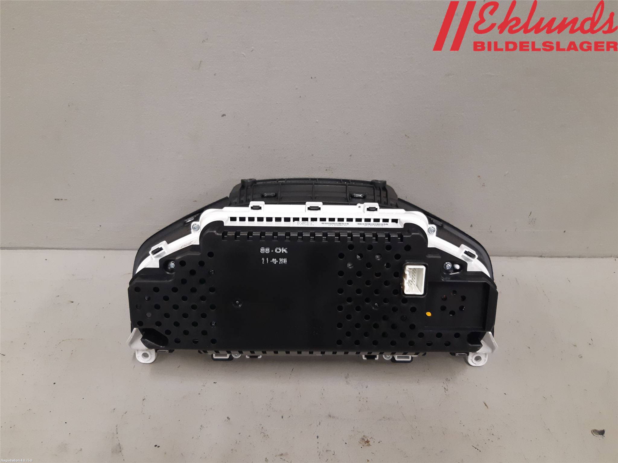Volvo V60 CROSS COUNTRY 16-18 Instrument Komb