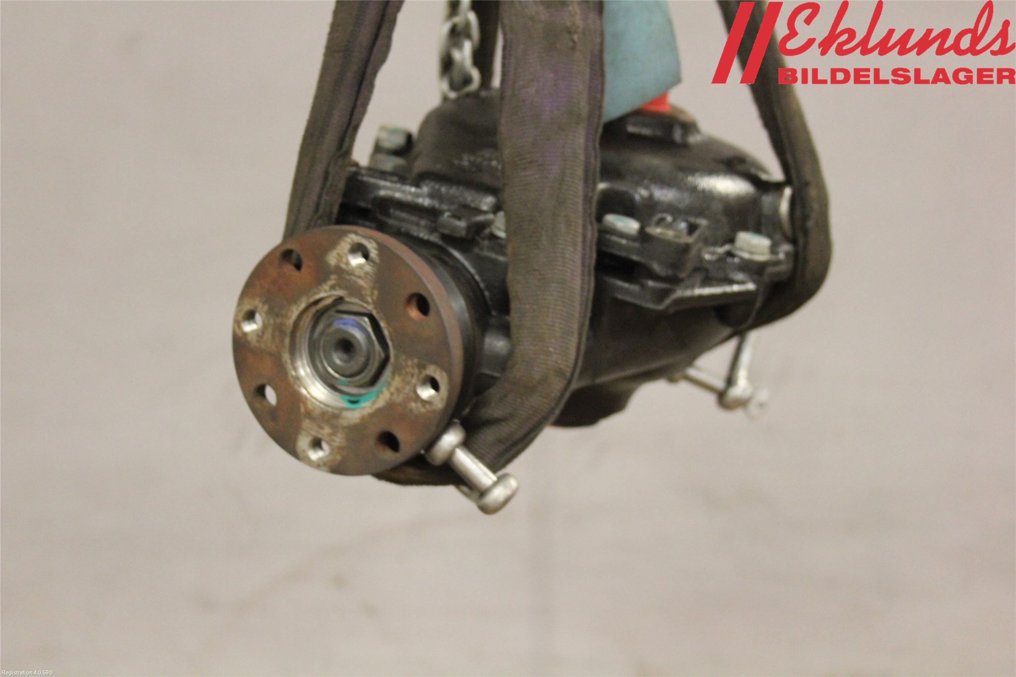 BMW X3 E83     03-10 Framvagn Diffrential