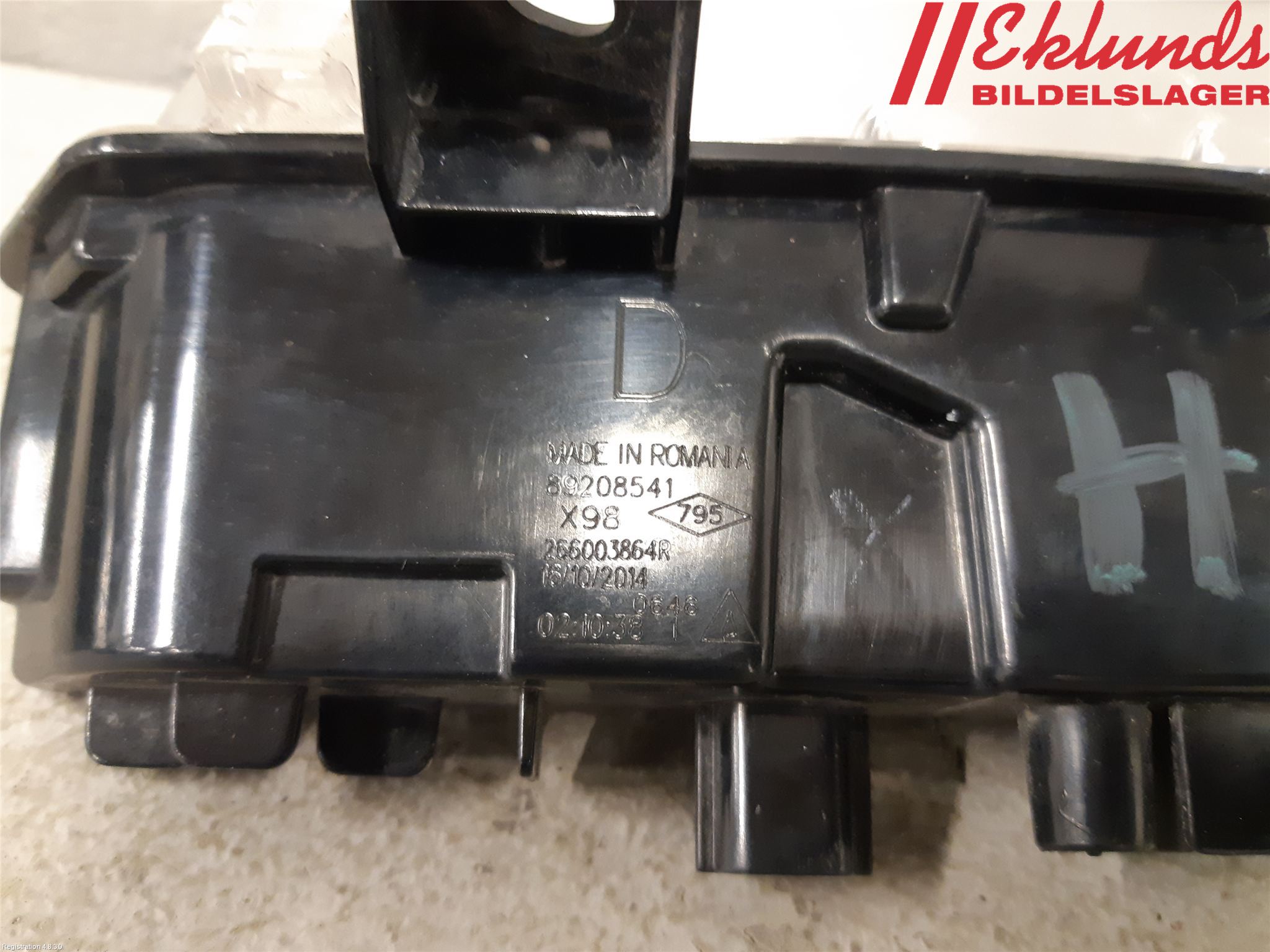 Renault CLIO IV 12-16 Positionsljus Fram Hö