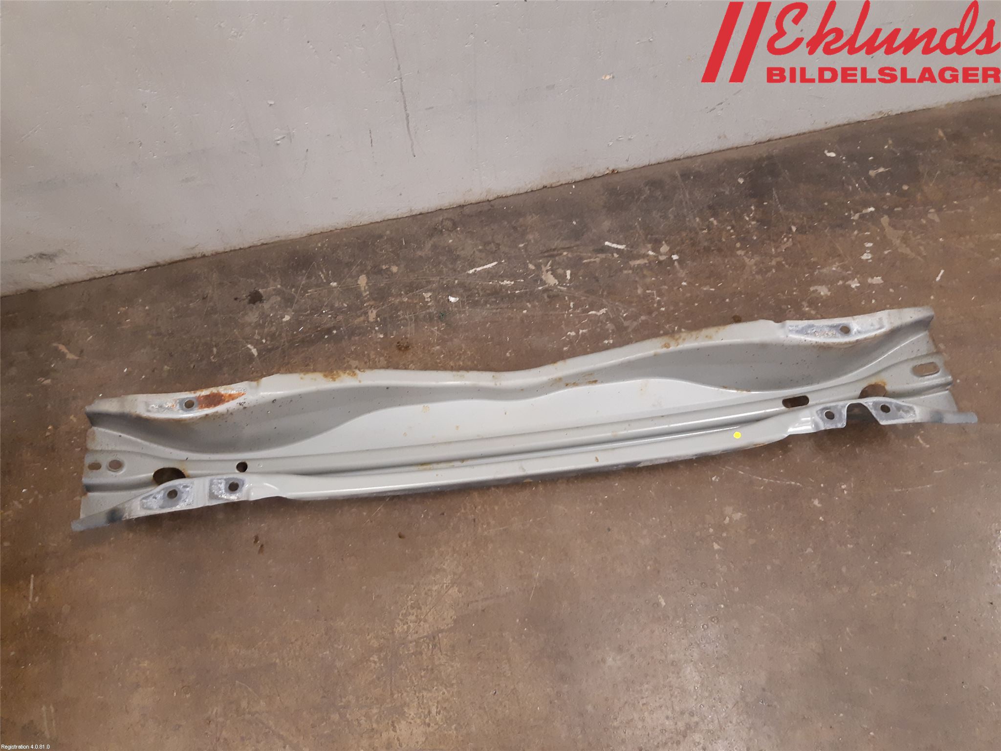 Volvo V70 08-13 Stötfångarbalk Bak