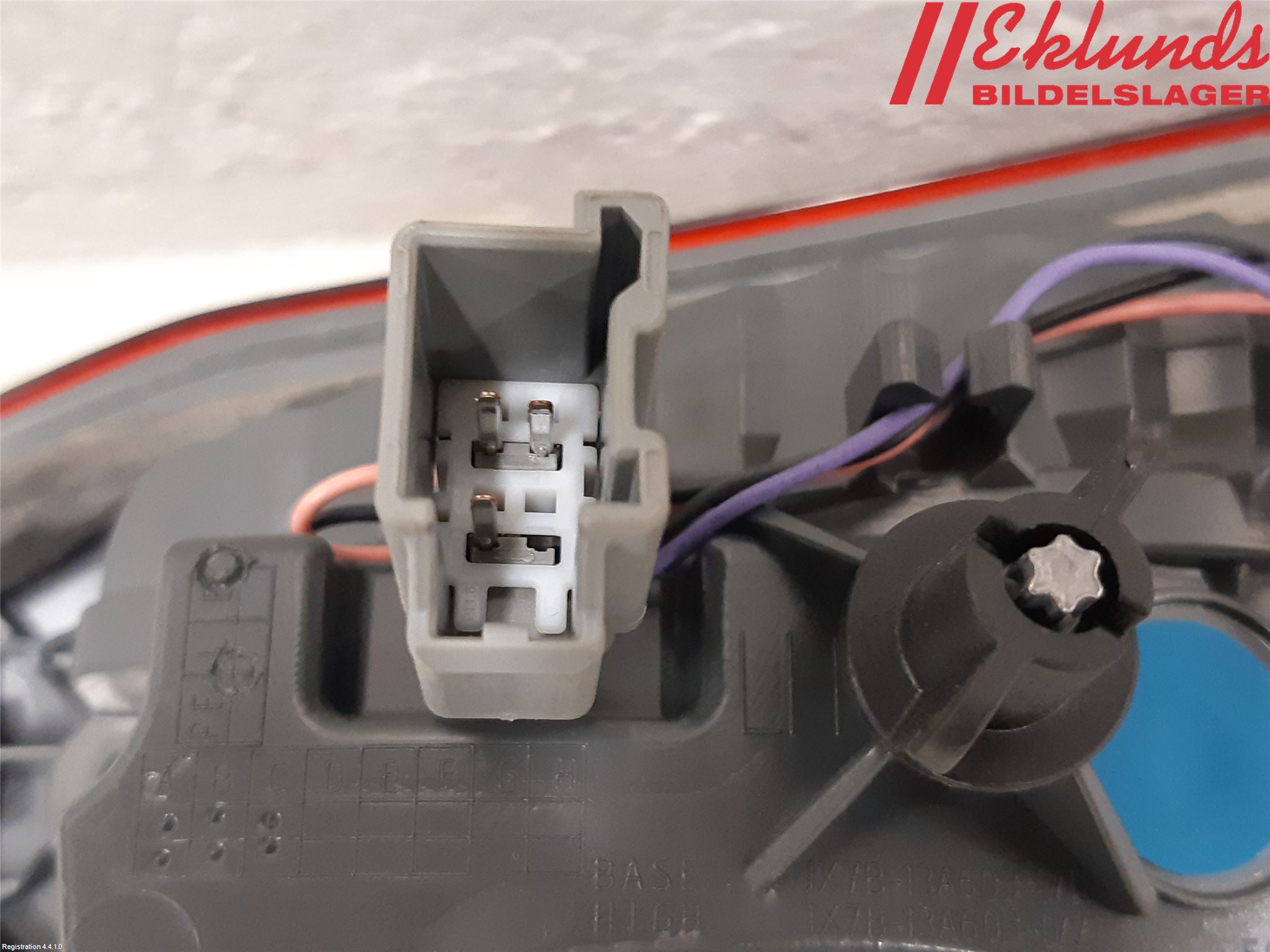 Ford FOCUS 19- Bakljus Lucka Vä