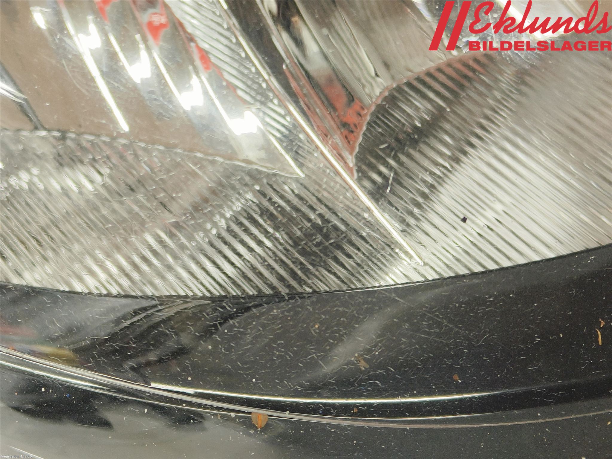 Renault CLIO III  09-12 Strålkastare Höger
