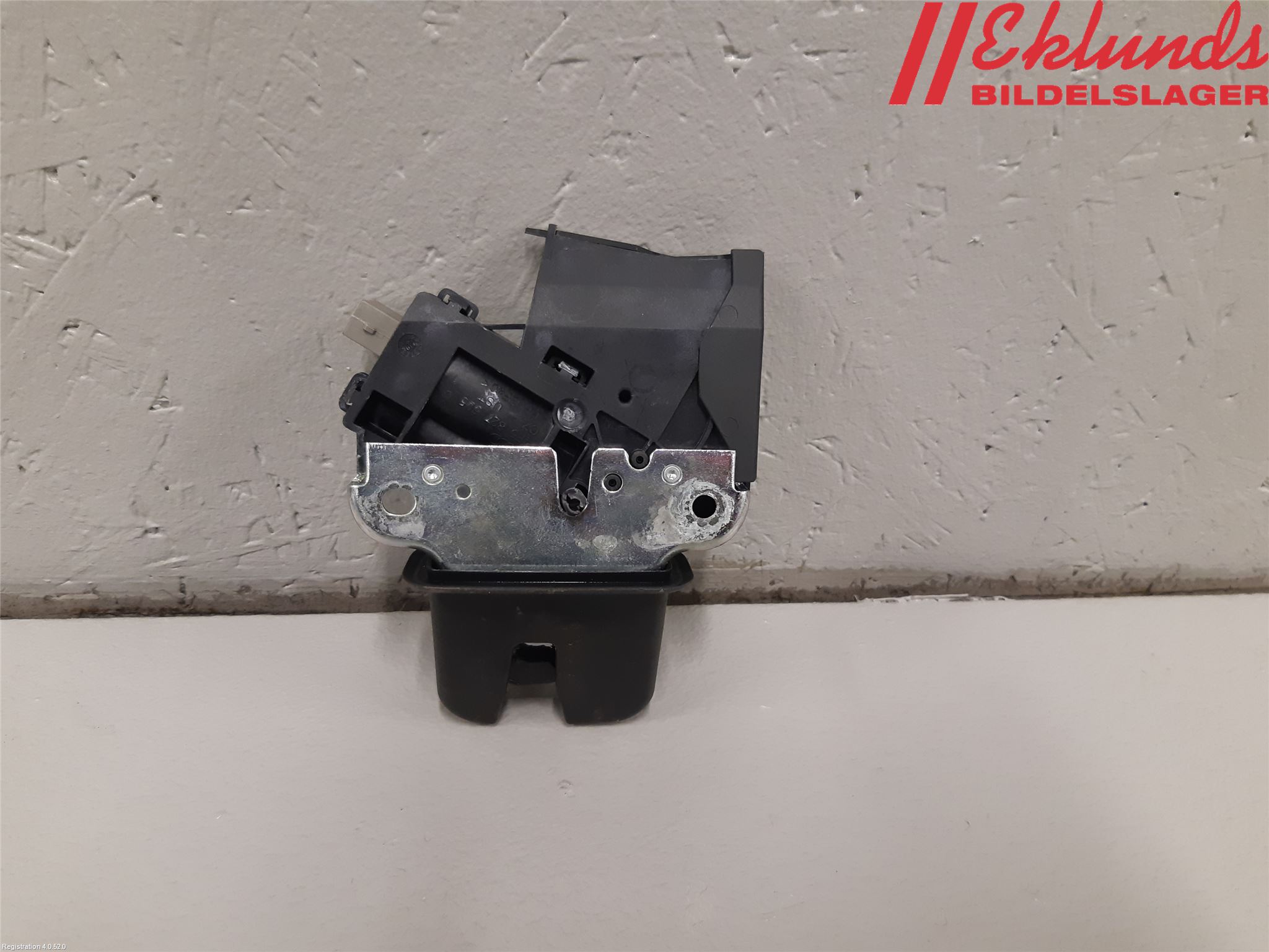 Audi A4/S4 08-11 Låskista Baklucka