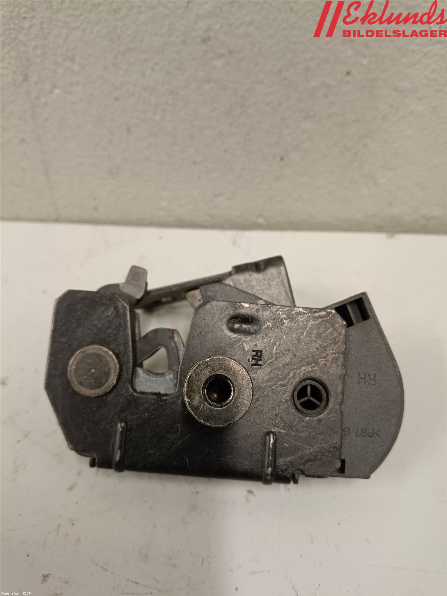 Volvo XC90 03-06 Låskista Baklucka