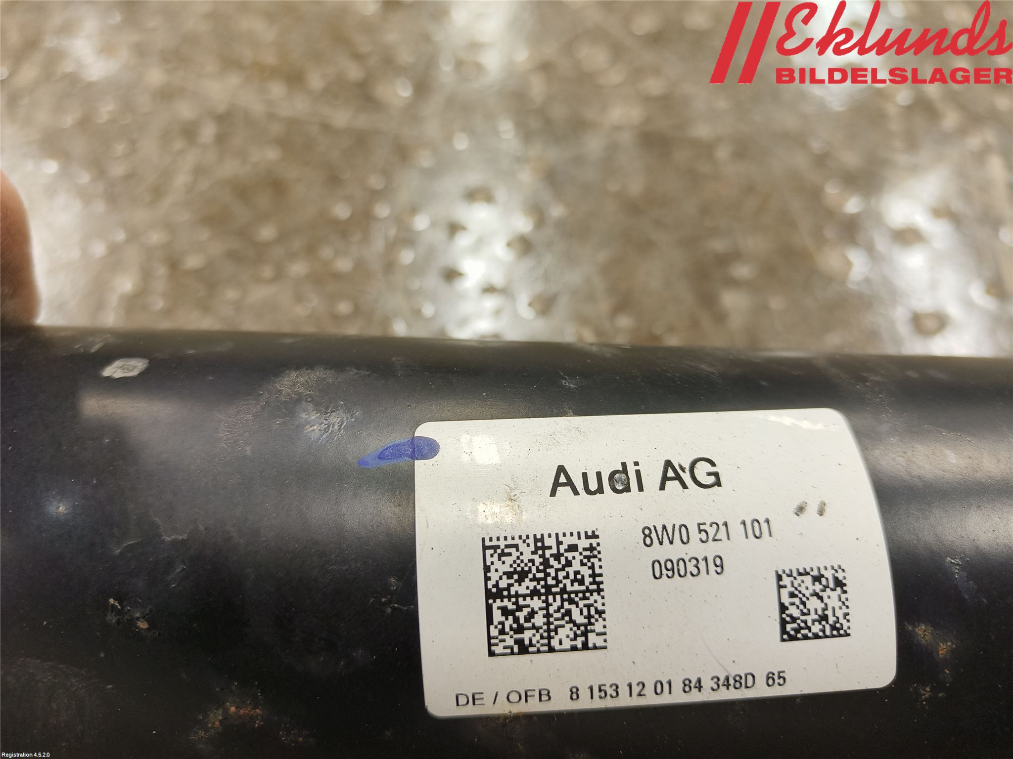 Audi A4/S4 B9 16-19 Mellanaxel Mitt