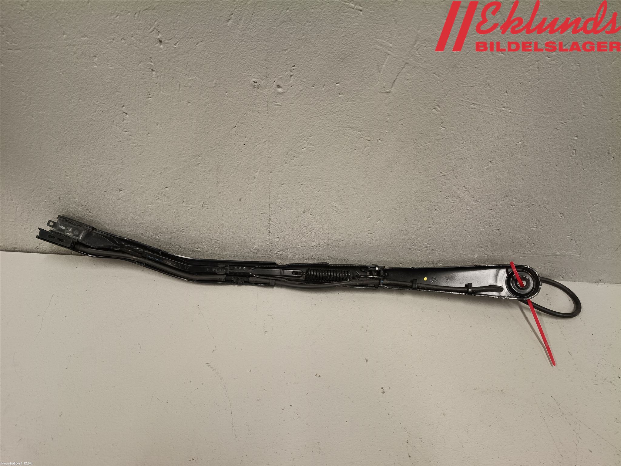 BMW 3 G20/G21/G80/G81 19- Torkararm Armar Vindruta