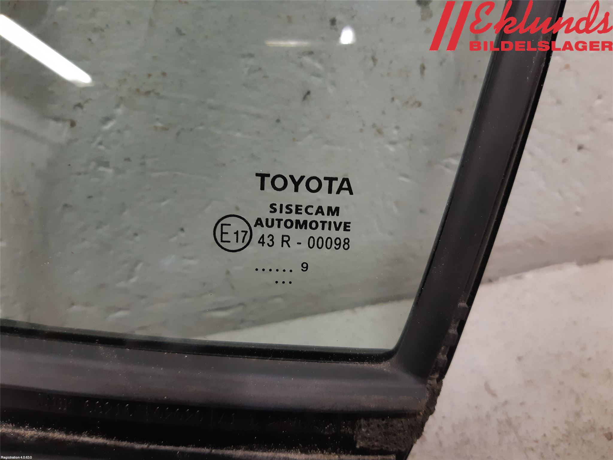 Toyota COROLLA 19- Dörruta Fram Lilla Vä