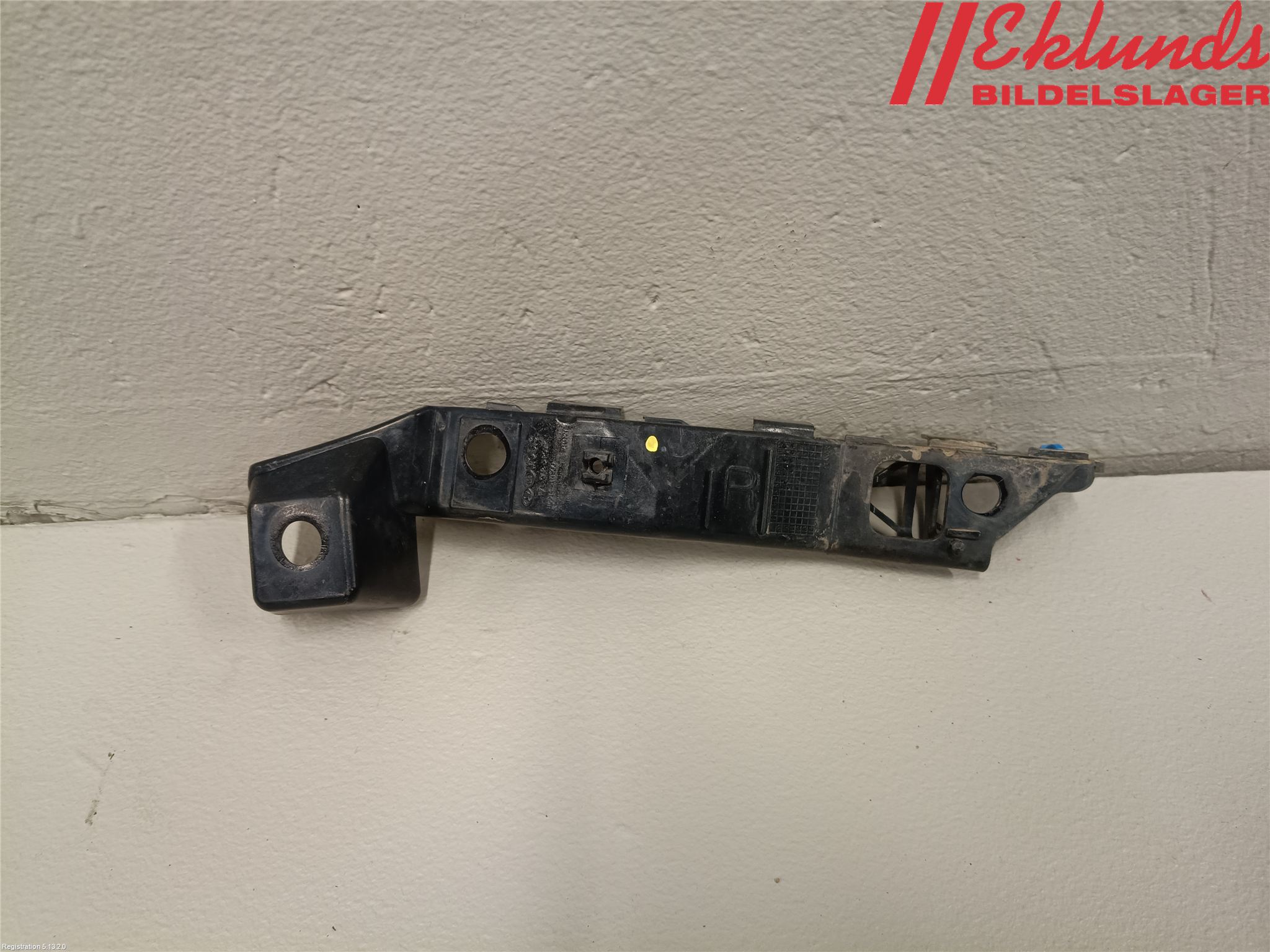 Kia CEED 06-12 Stötfångarfäste Fram Hö