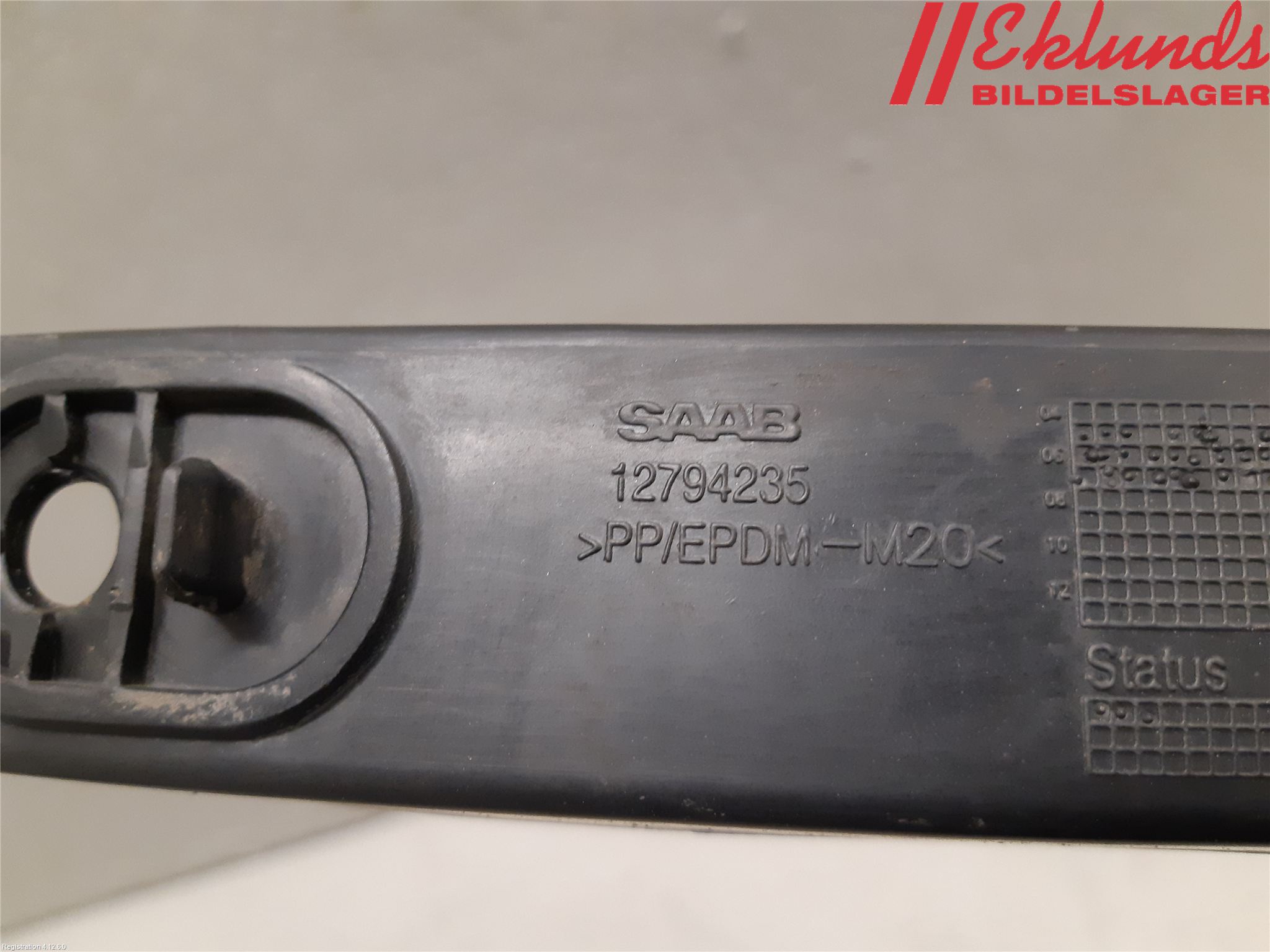 Saab 9-3 VER2/VER3 08-15 Stötfångarfäste Bak Hö