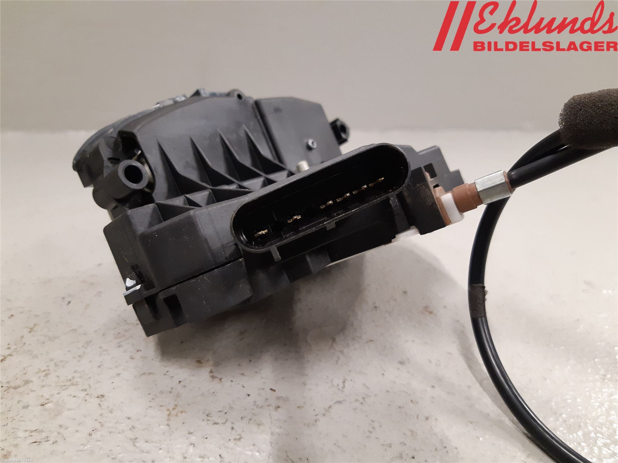 Ford MONDEO 15-22 Låskista-Dörrlås