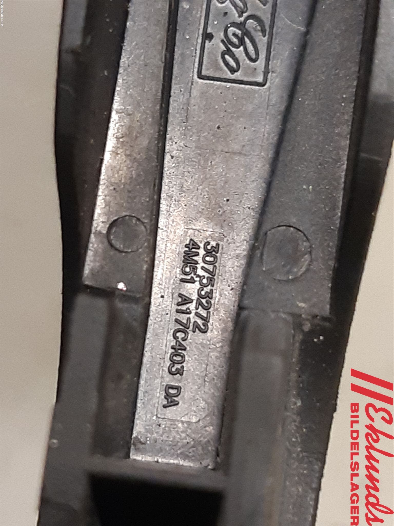 Volvo V50 08-12 Torkararm-Bakruta